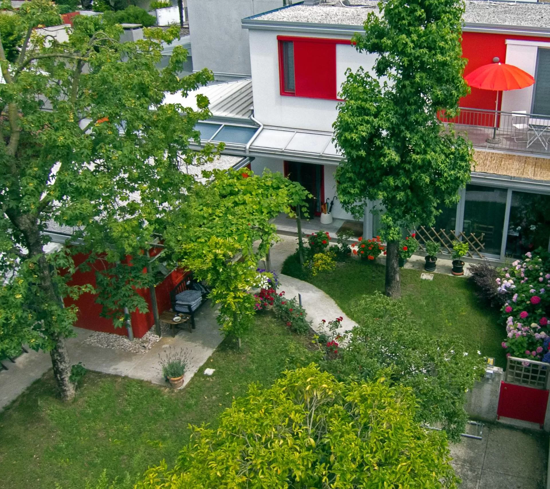 Property building in BBnaon