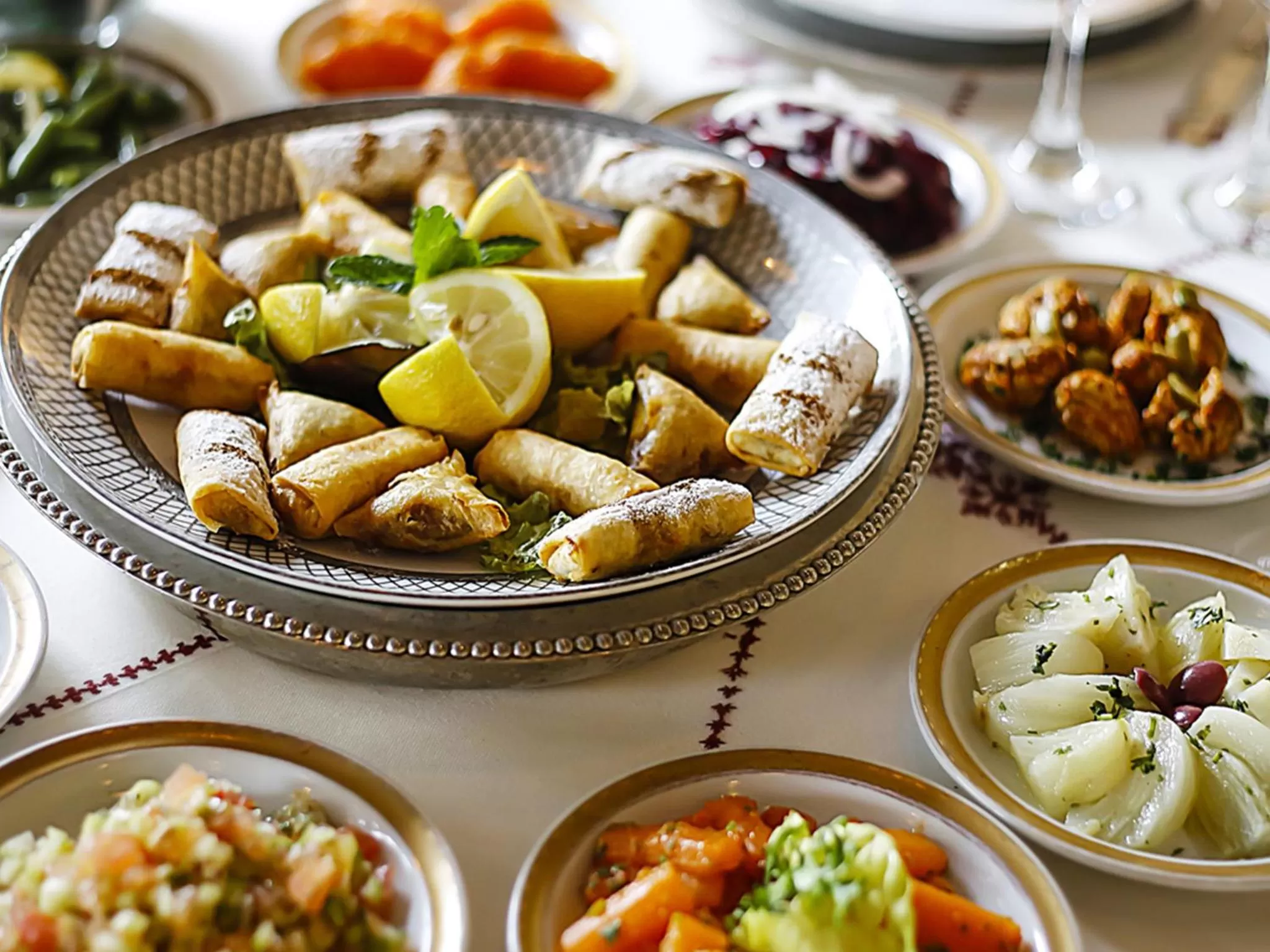 Food and drinks in La Tour Hassan Palace