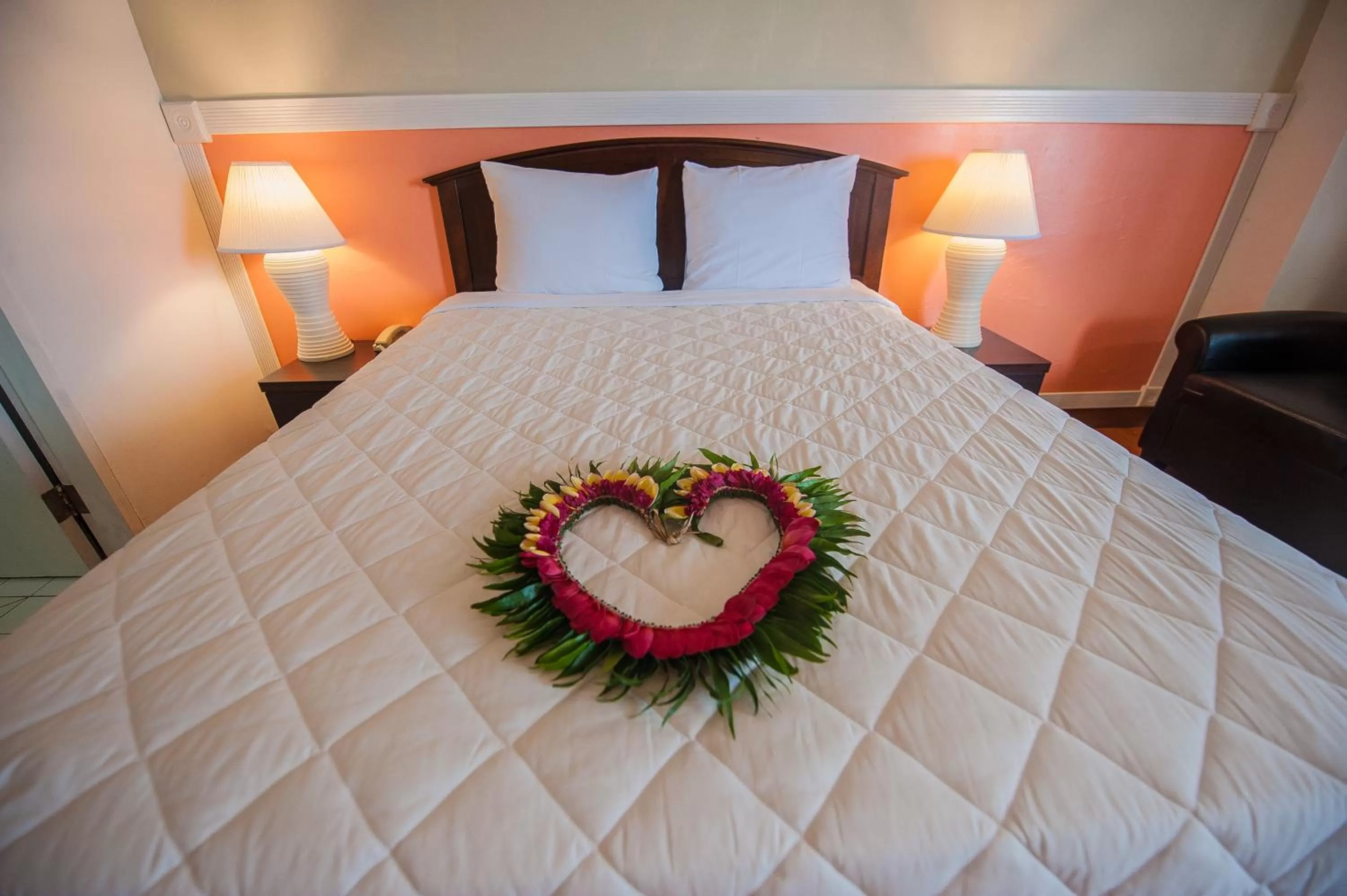 Photo of the whole room, Bed in Grand Plaza Hotel