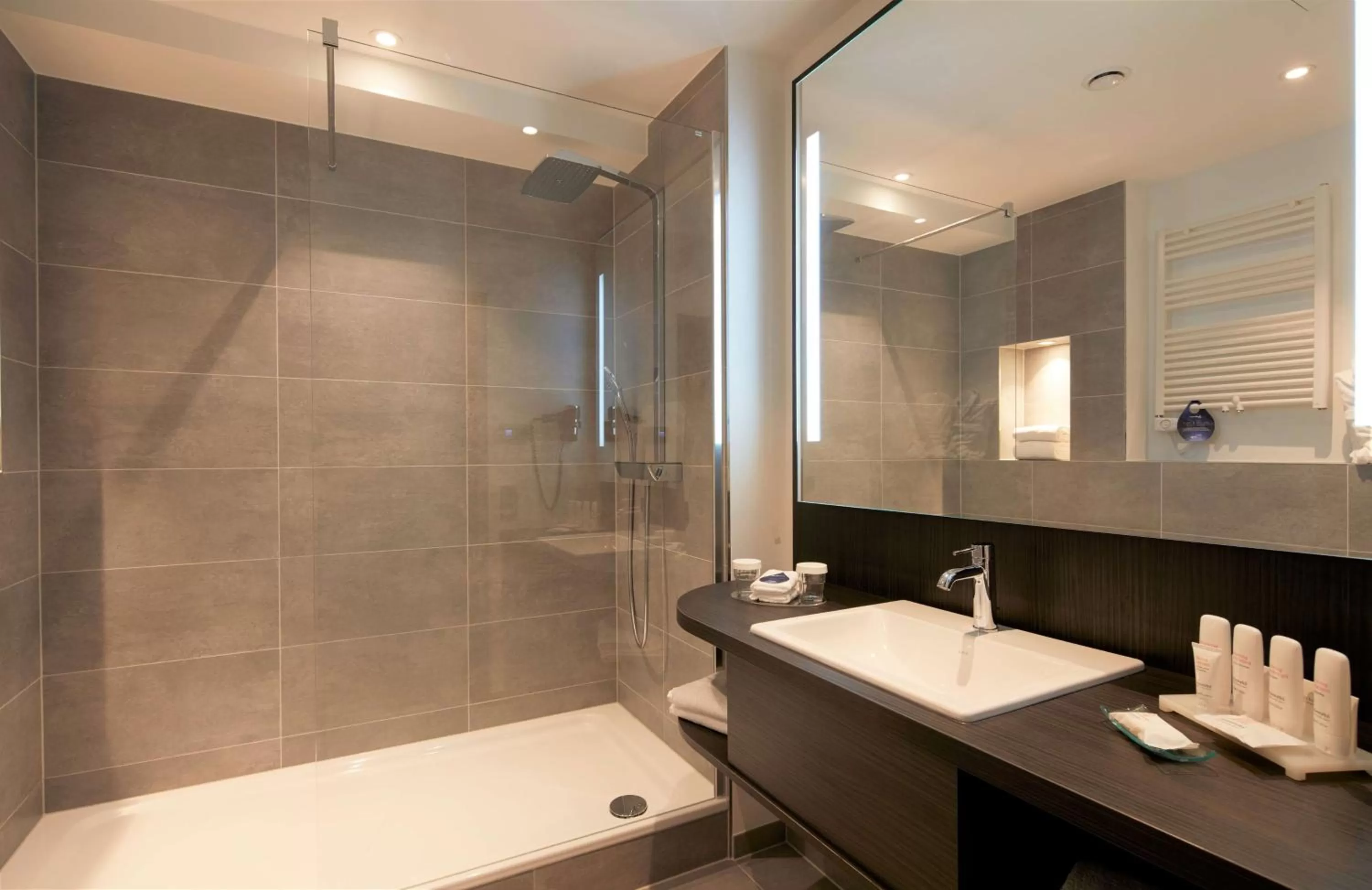 Bathroom in Radisson Blu Hotel Bremen