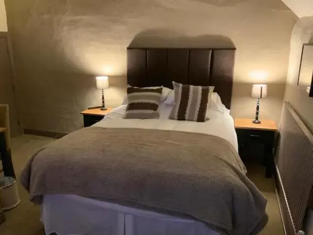 Double Room in The Swan and Talbot Double Room in The Swan and Talbot