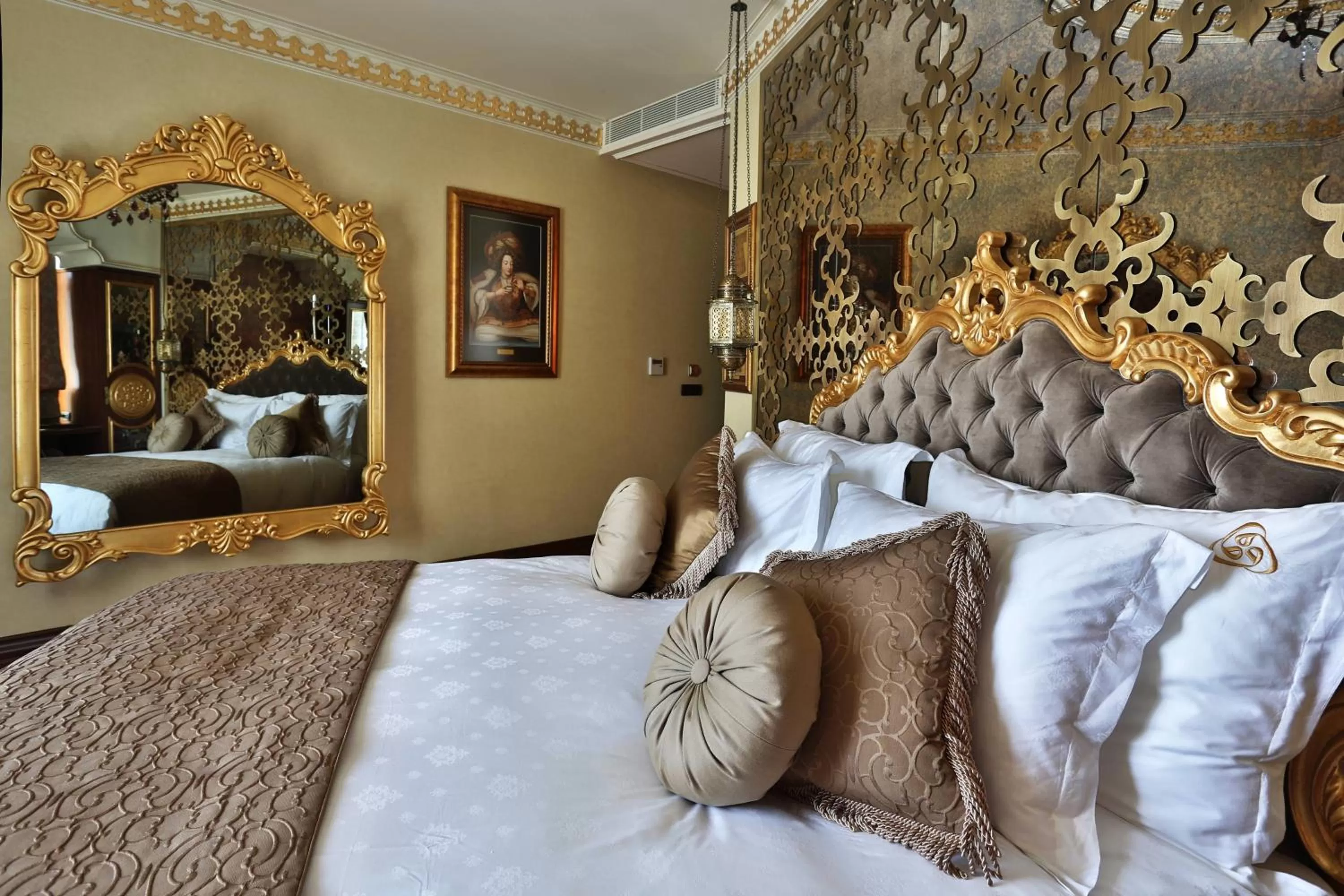 Bed in Daru Sultan Hotels Galata