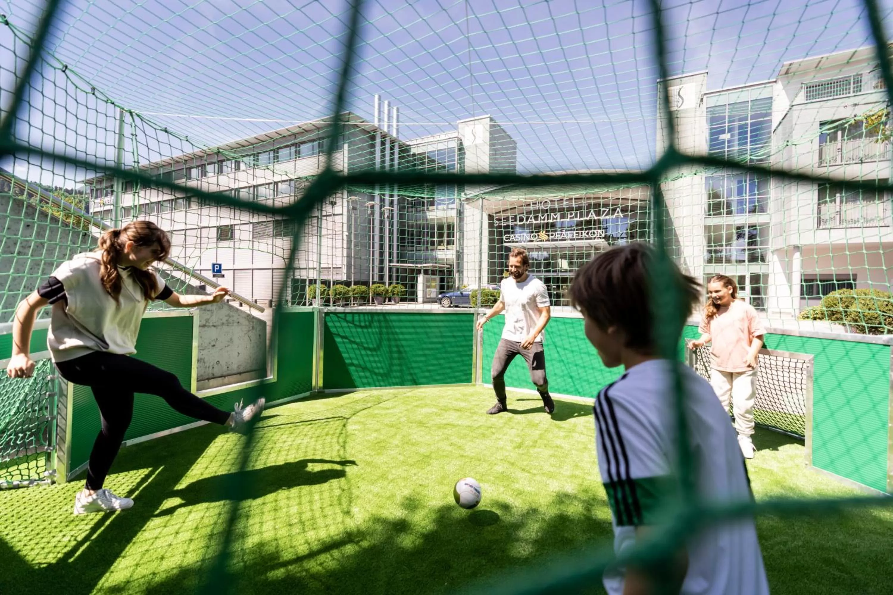 Activities in Seedamm Plaza