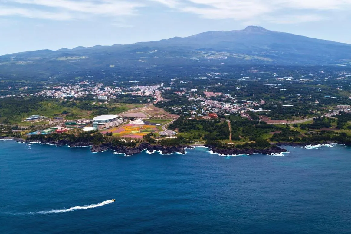 Nearby landmark in Hotel The Grang Jungmun