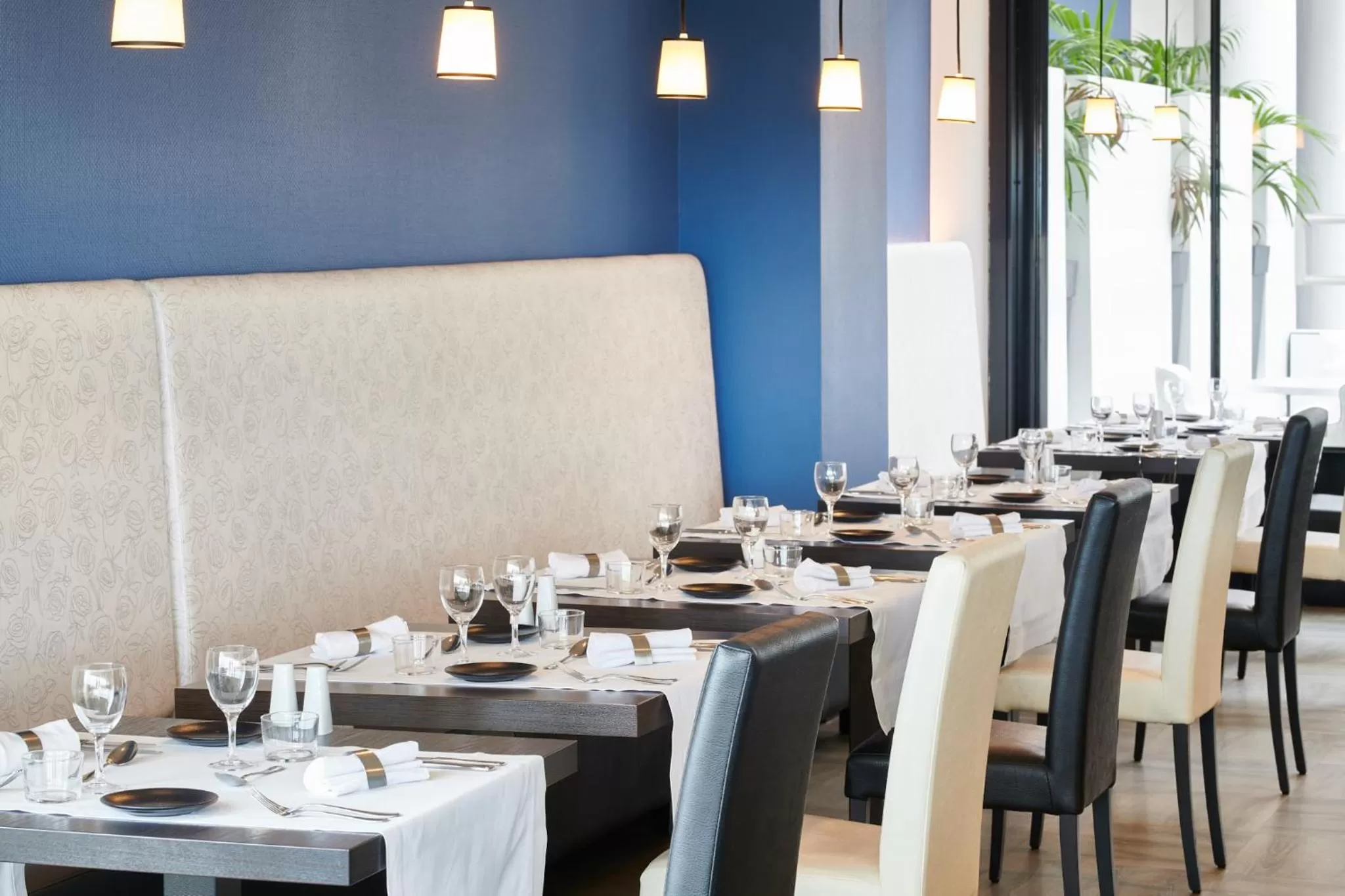 Restaurant/places to eat in Atlanthal