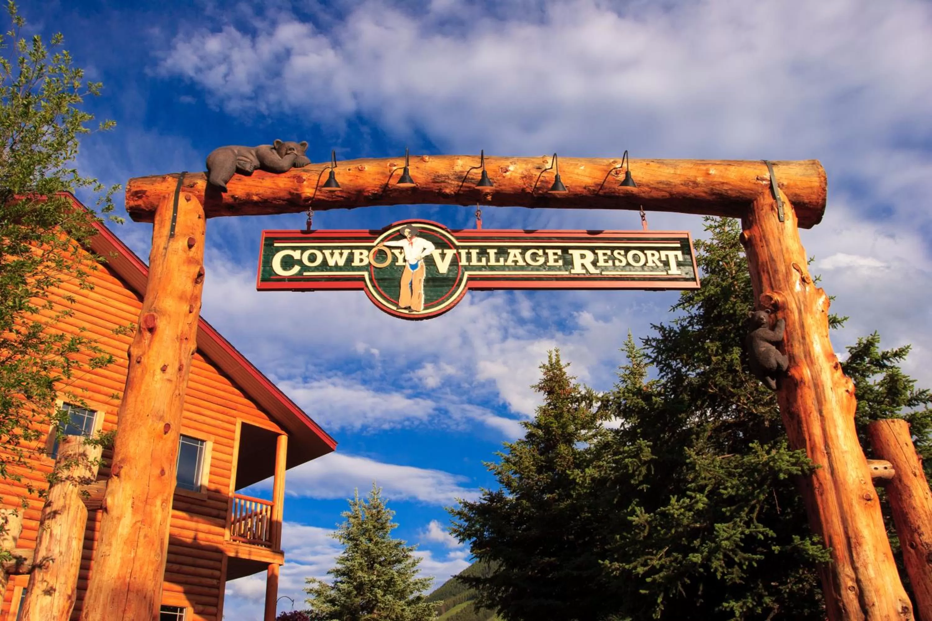 Facade/entrance in Cowboy Village Resort