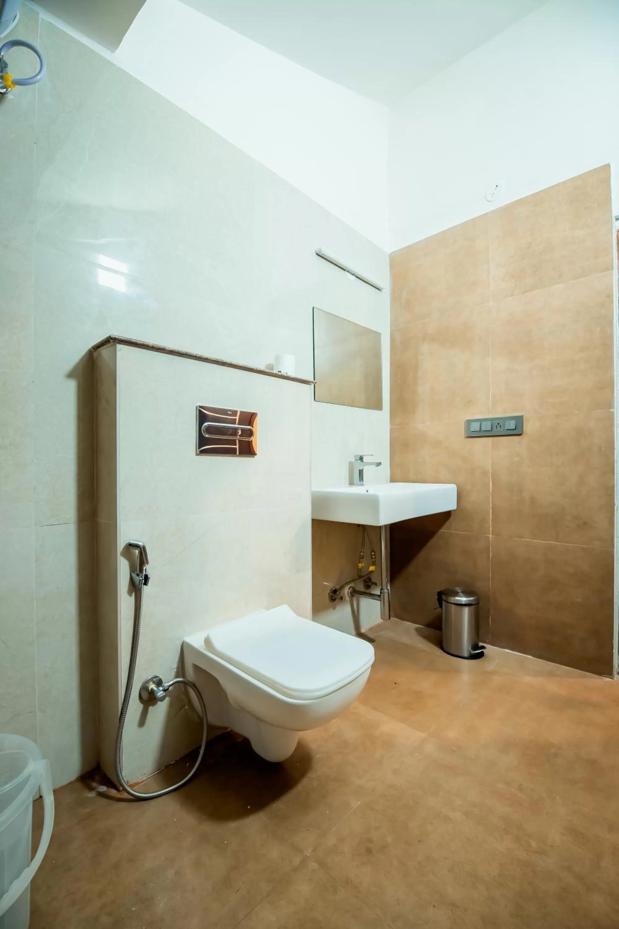 Toilet in Commune18 Resort Chikmagalur