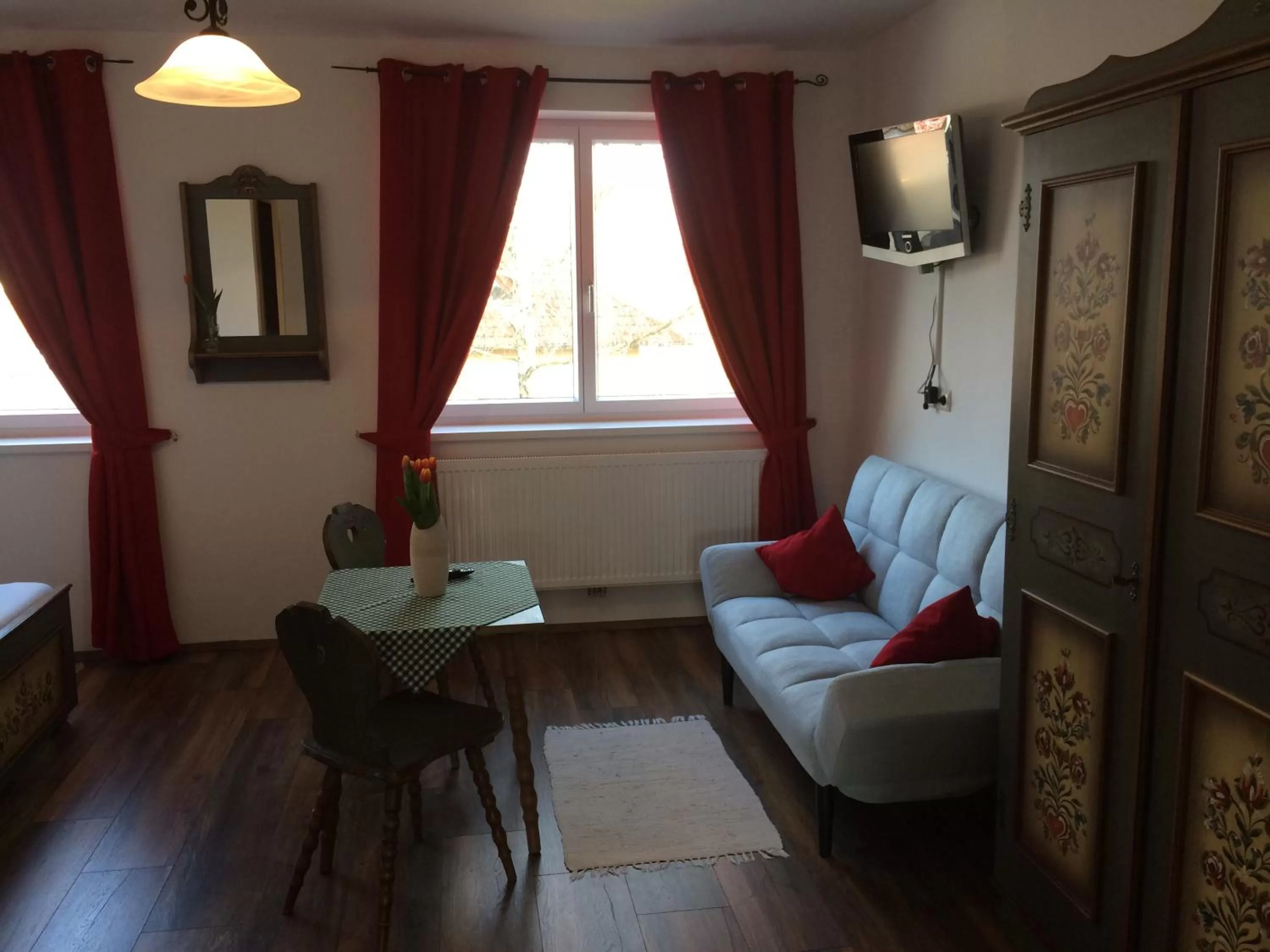 Photo of the whole room in Pension Marillenhof