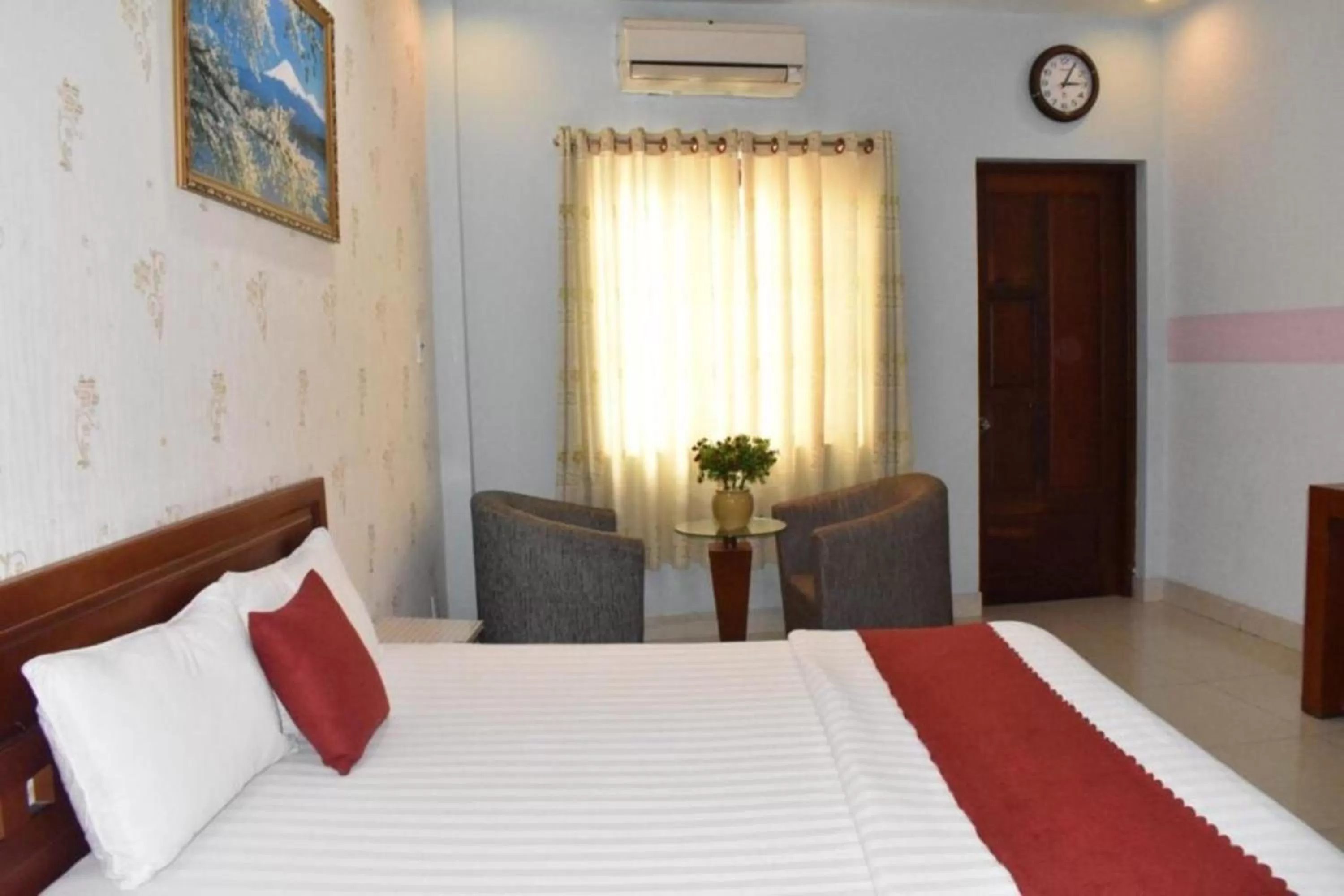 Property building, Bed in Thien Phu Hotel