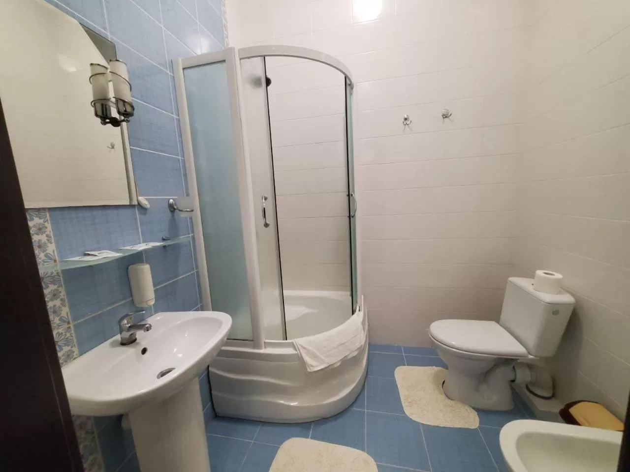 Shower, Bathroom in Hetman Hotel