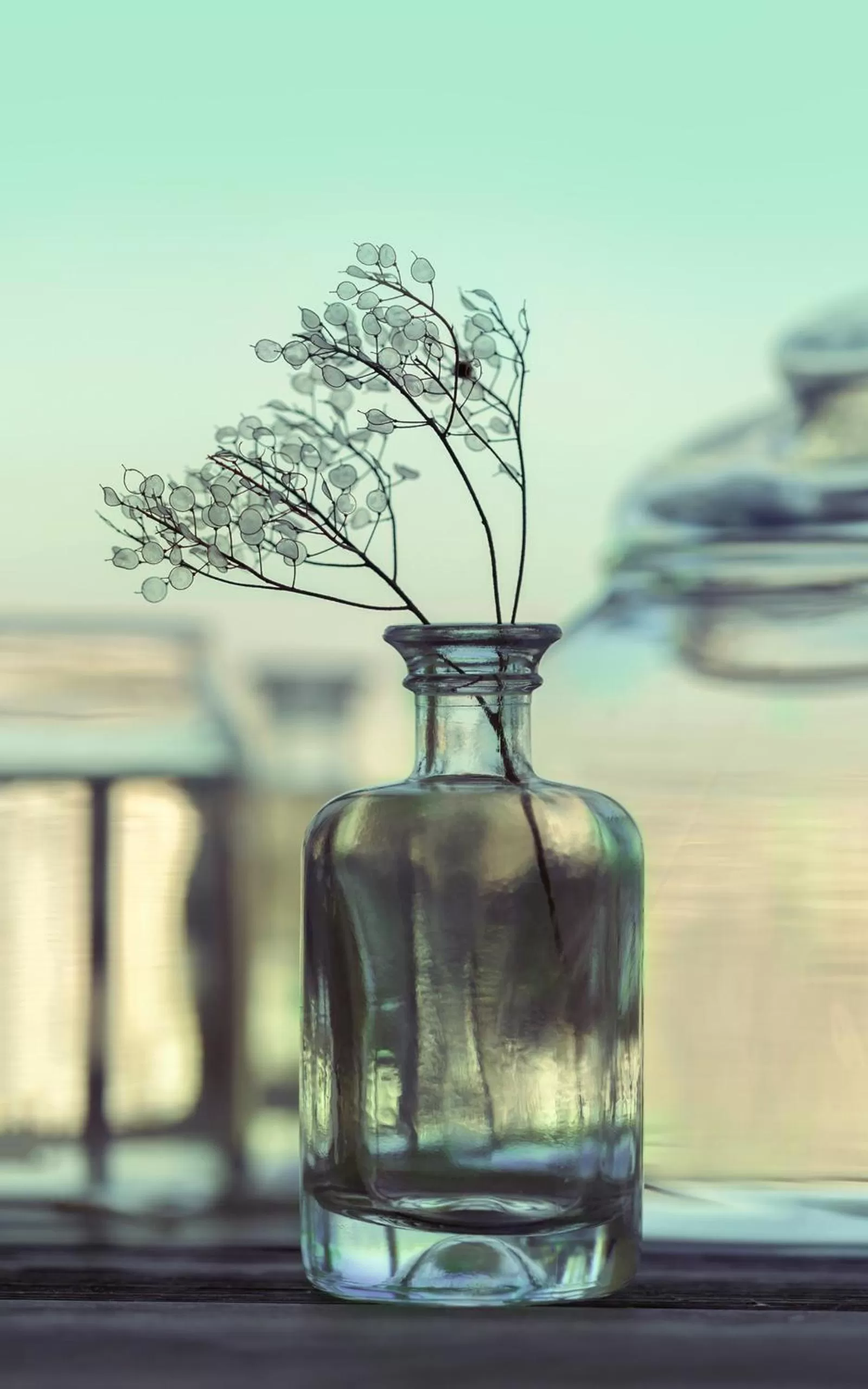 Drinks in The Strand Hotel, the former residence of Oscar Wilde