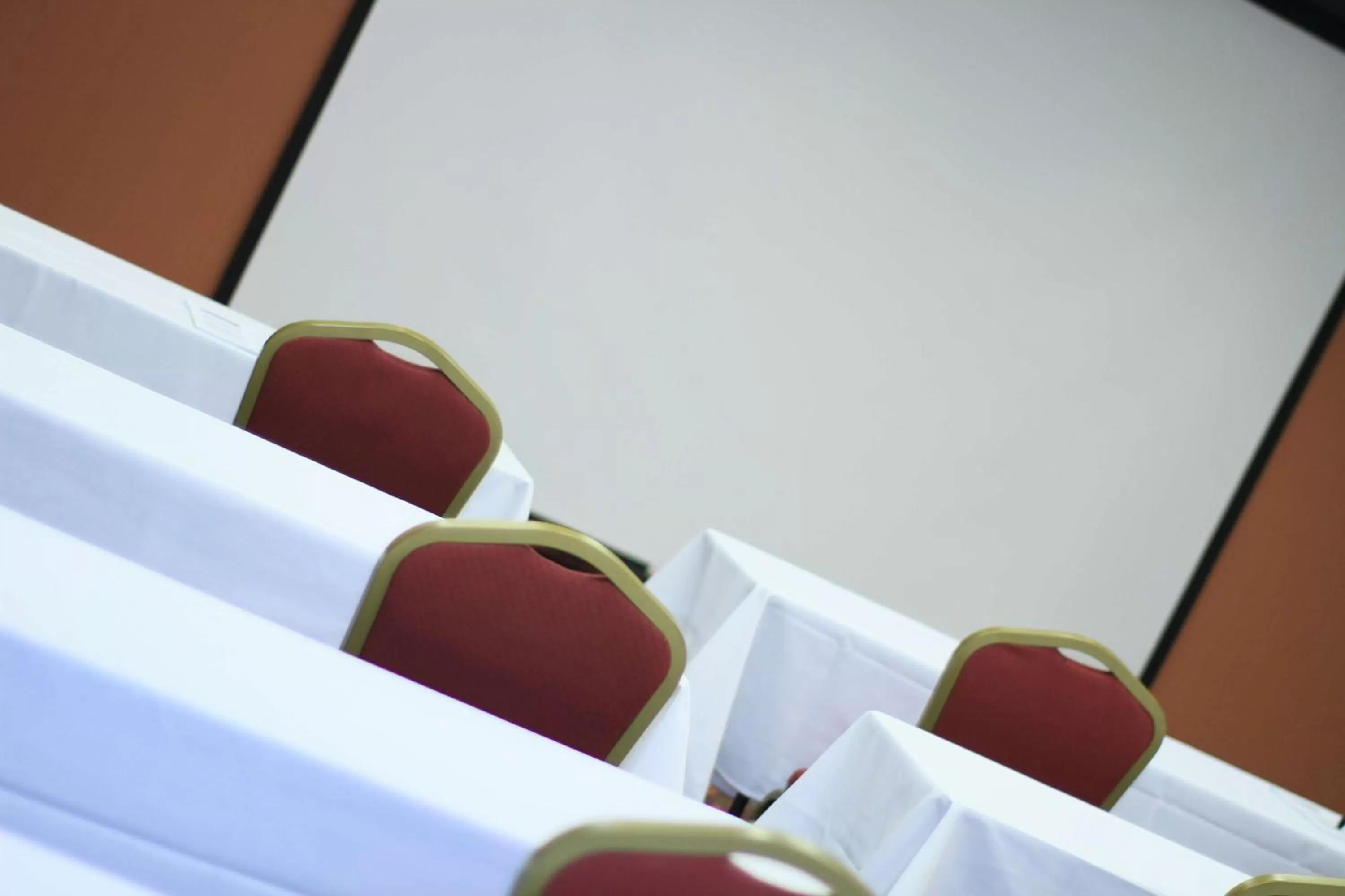 Meeting/conference room, Bed in Hampton Inn & Suites Folsom