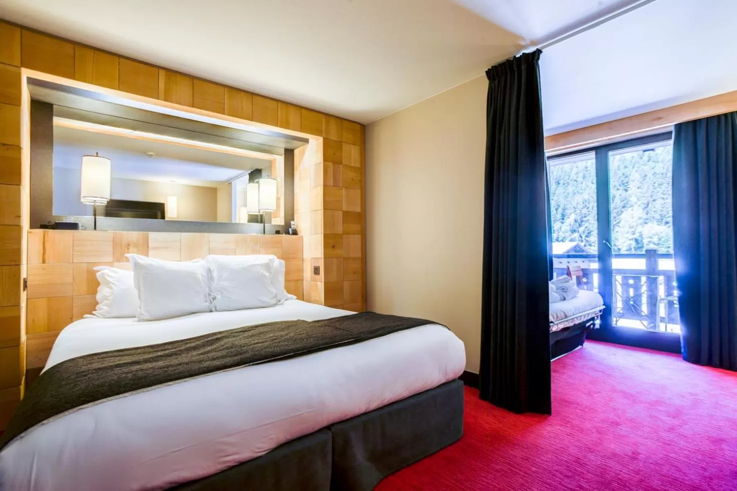 Bedroom, Bed in Excelsior Chamonix Hôtel & Spa