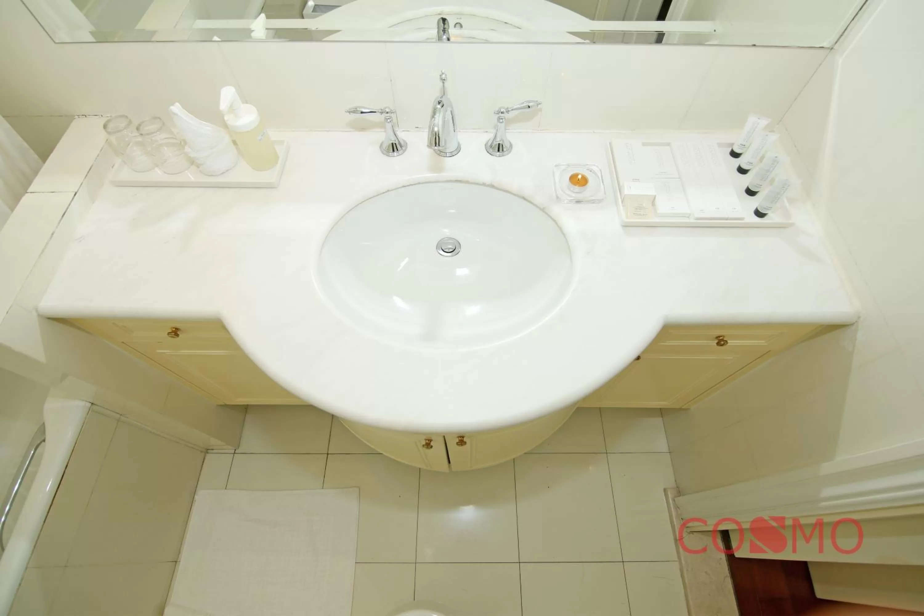 Ladoll Service Apartments