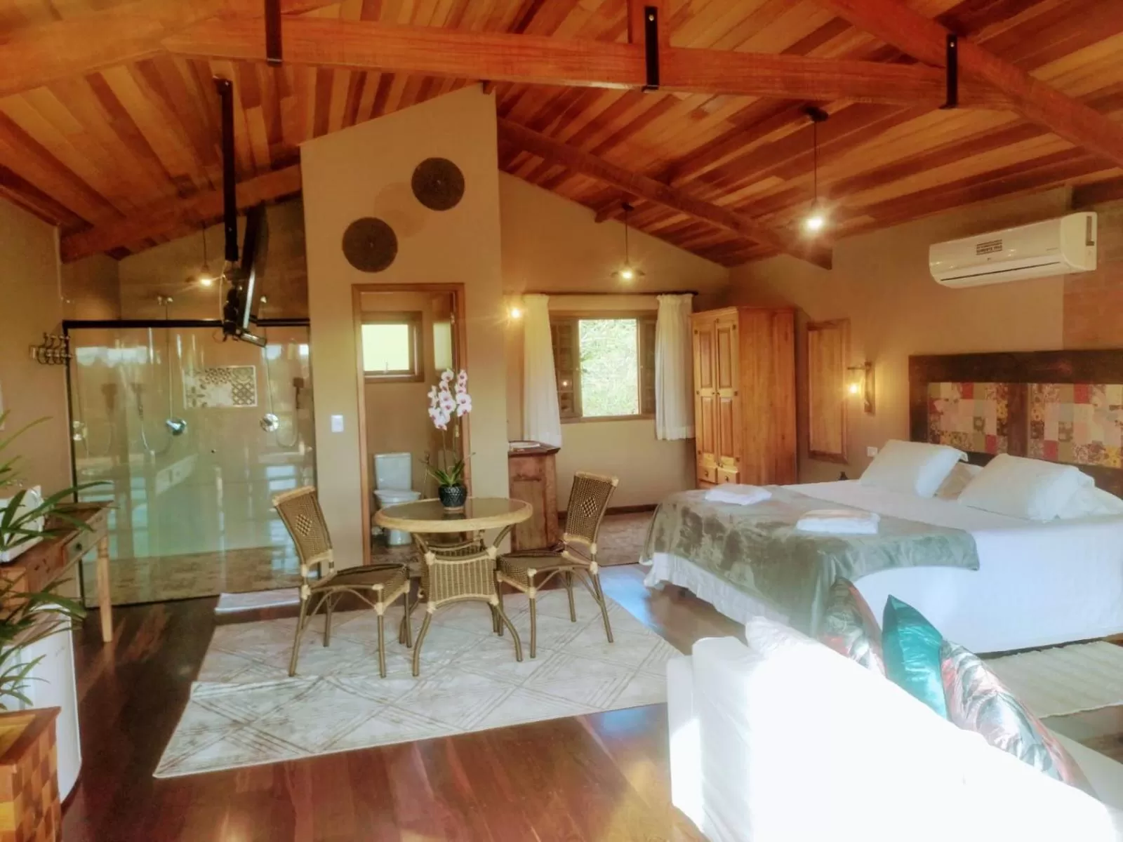 Restaurant/Places to Eat in Pousada Serra do Luar