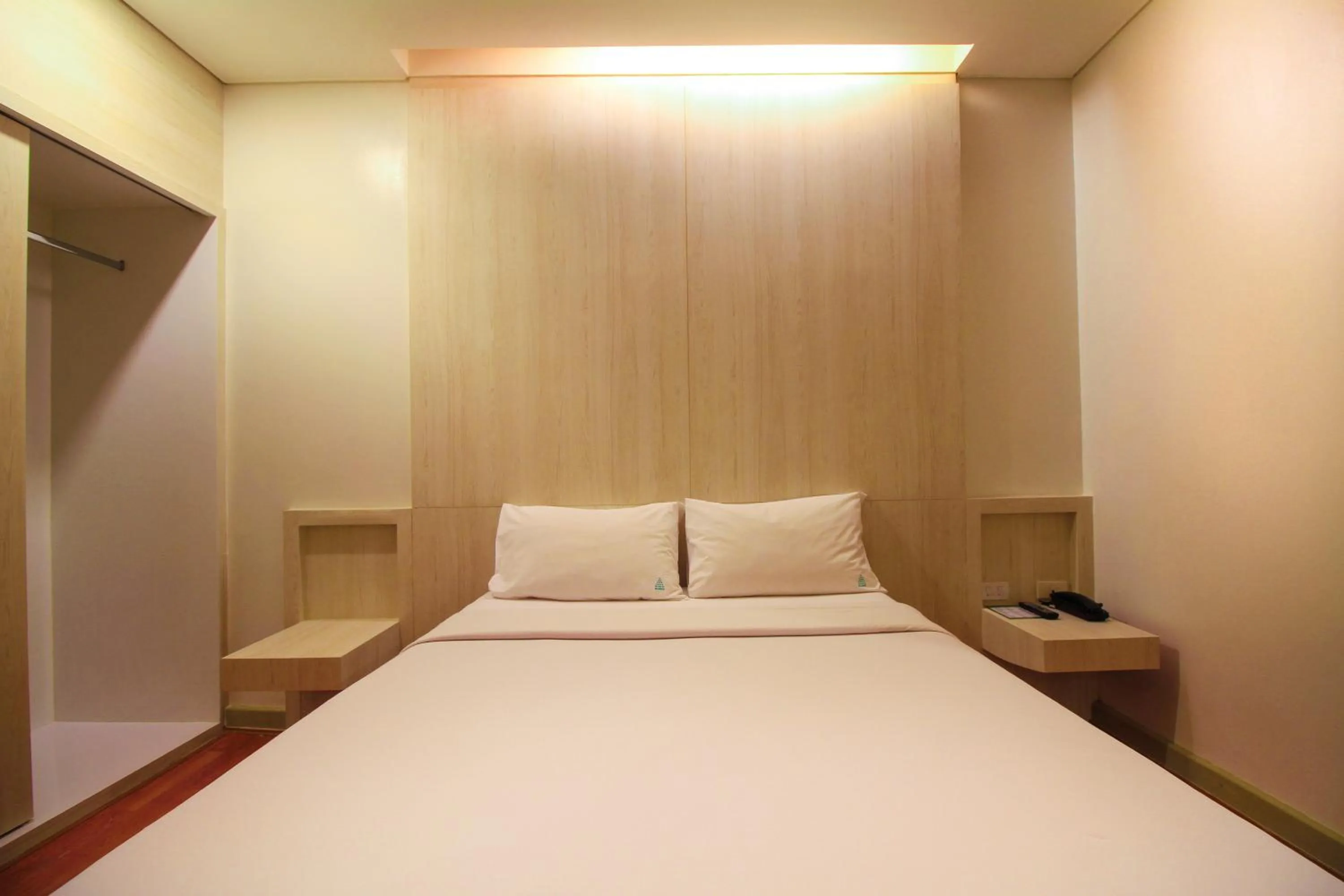 Bed in Ten Stars Hotel