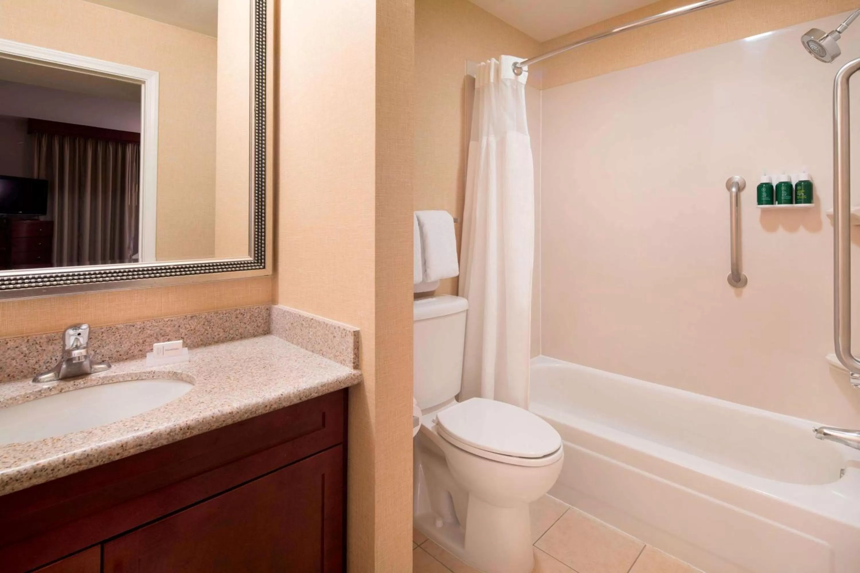 Bathroom in Sonesta ES Suites Scottsdale Paradise Valley