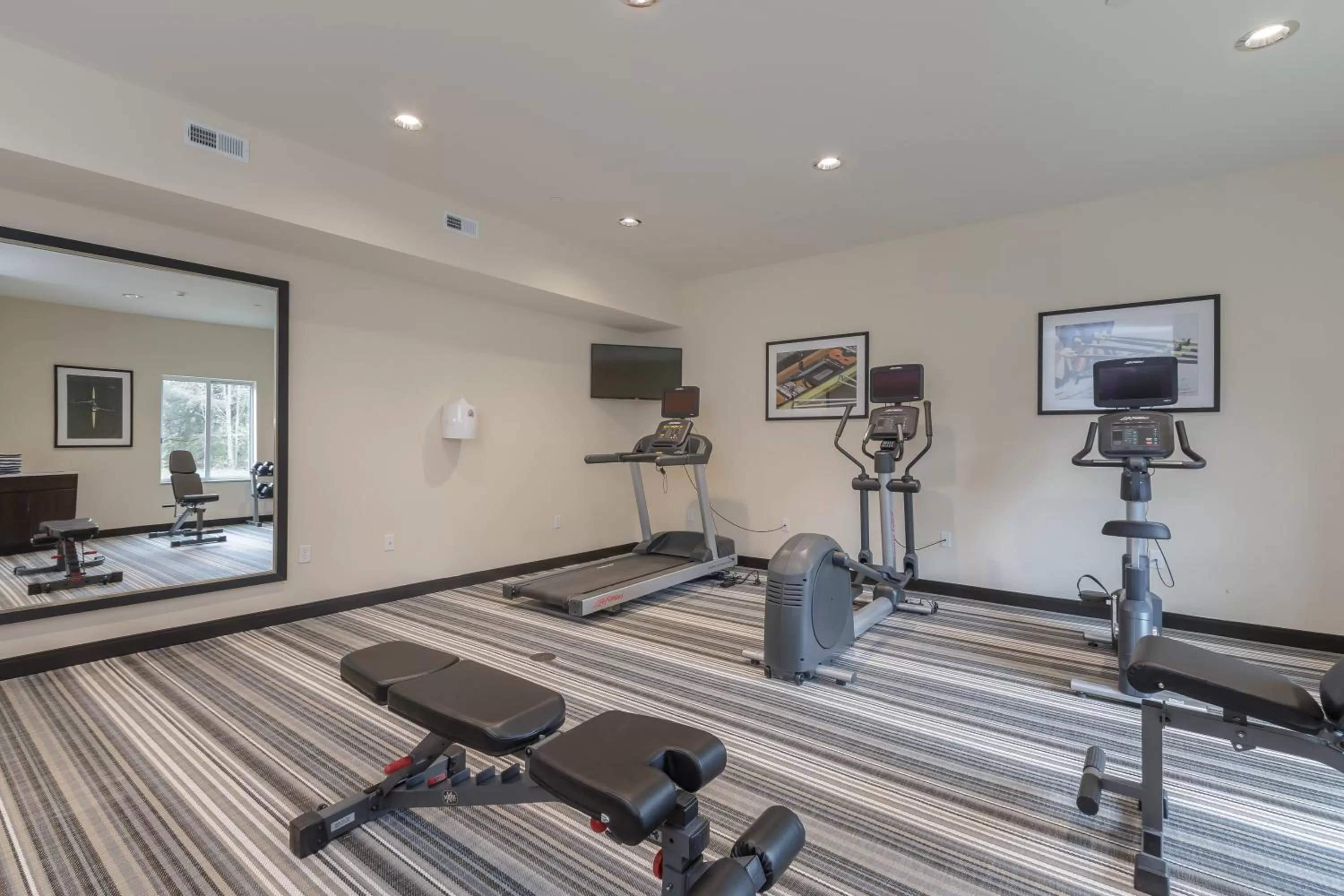 Fitness centre/facilities in Candlewood Suites Mishawaka by IHG