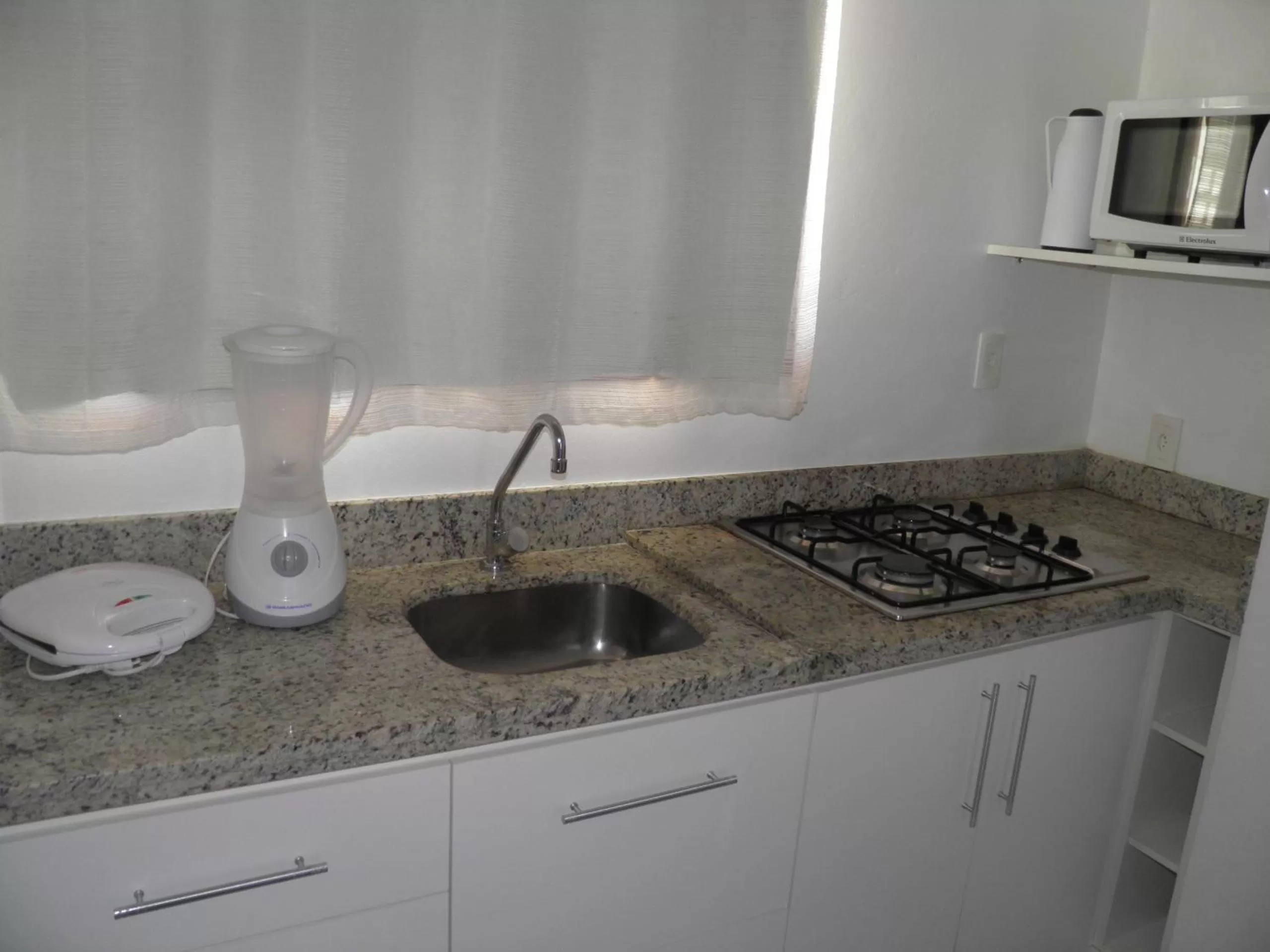 Kitchen or kitchenette, Kitchen/Kitchenette in Pousada Mar de Cristal