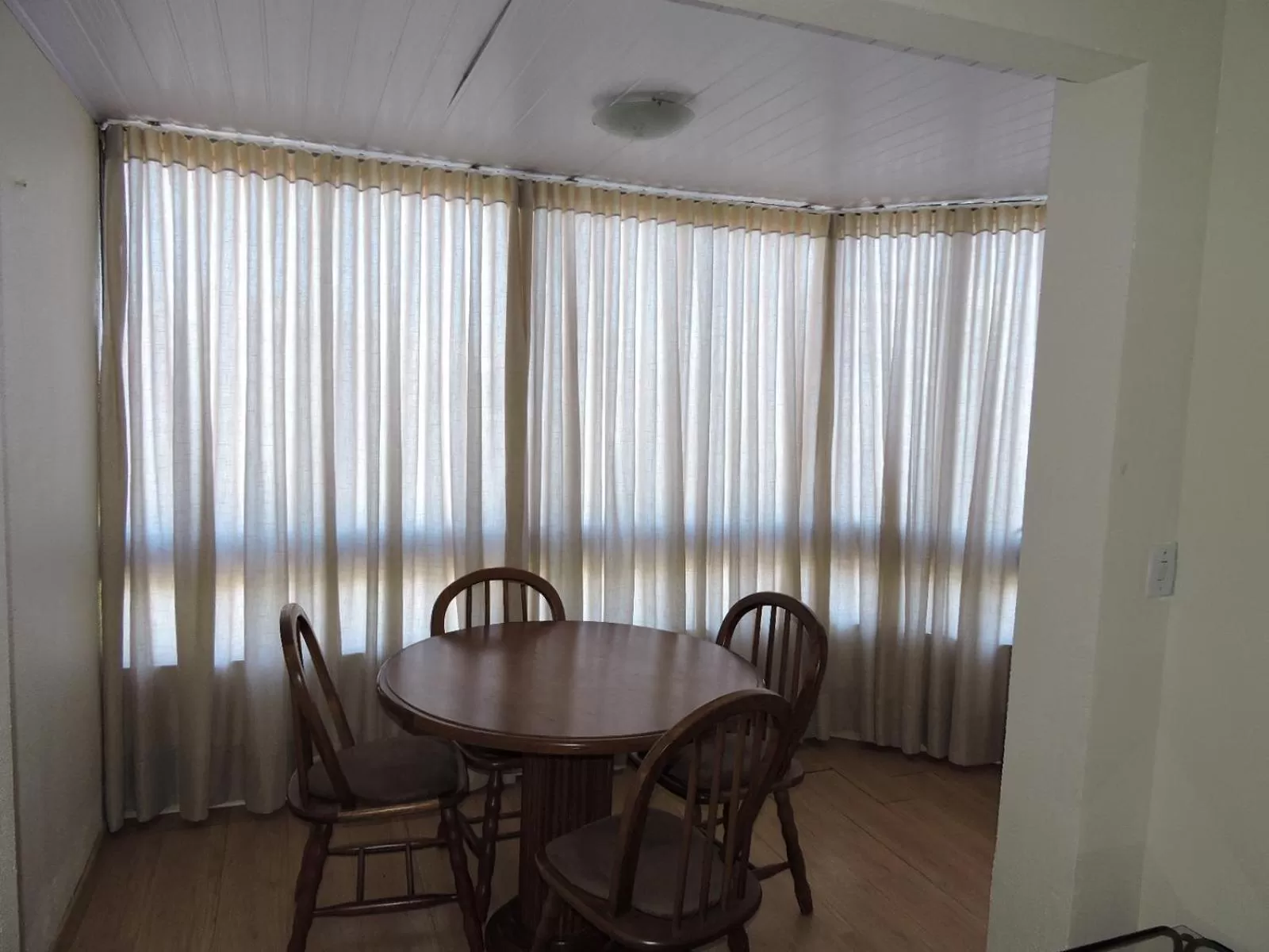 Dining Area in Manhattan Apart Hotel