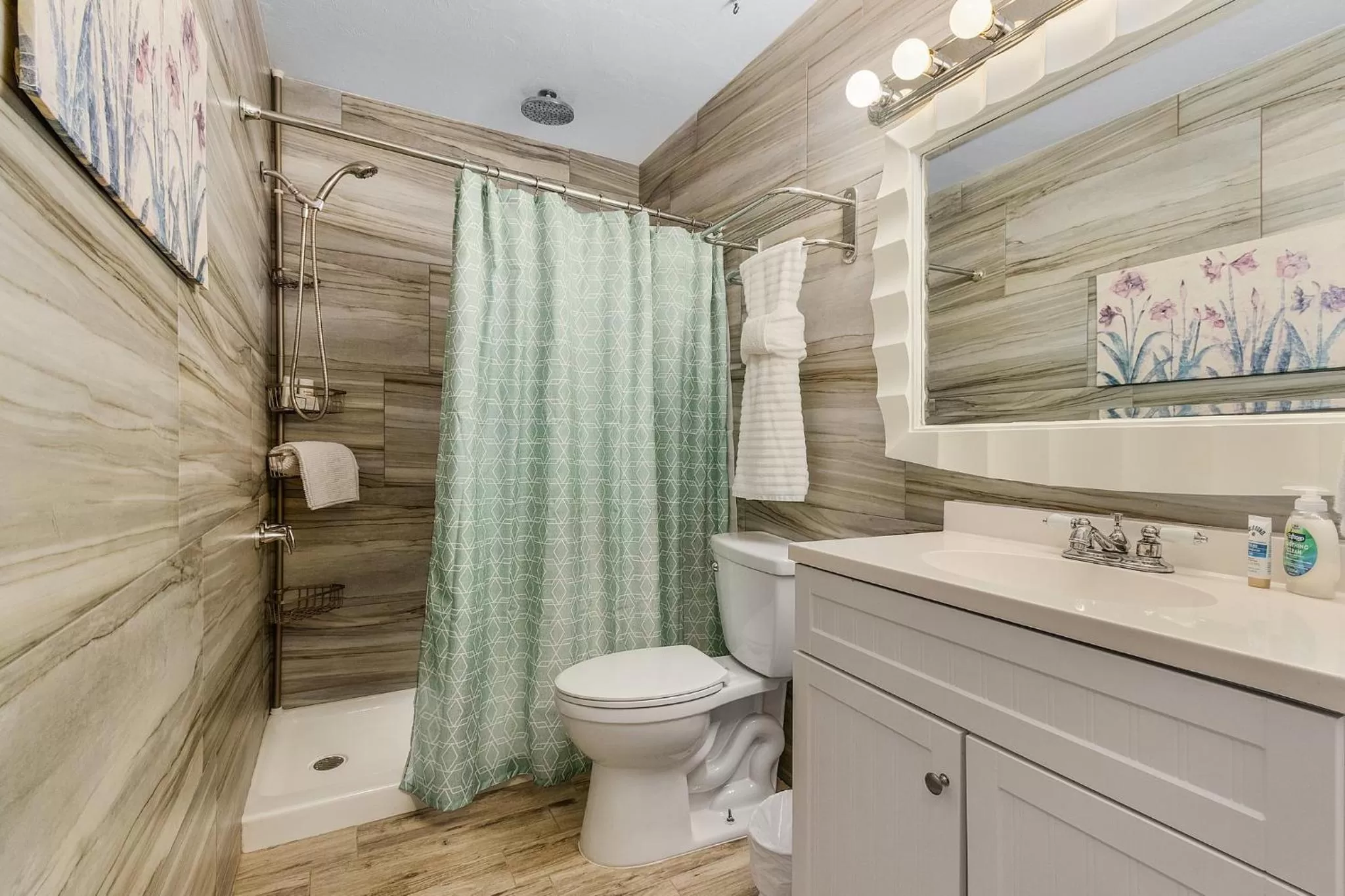 Bathroom in Matlacha on Shoreview