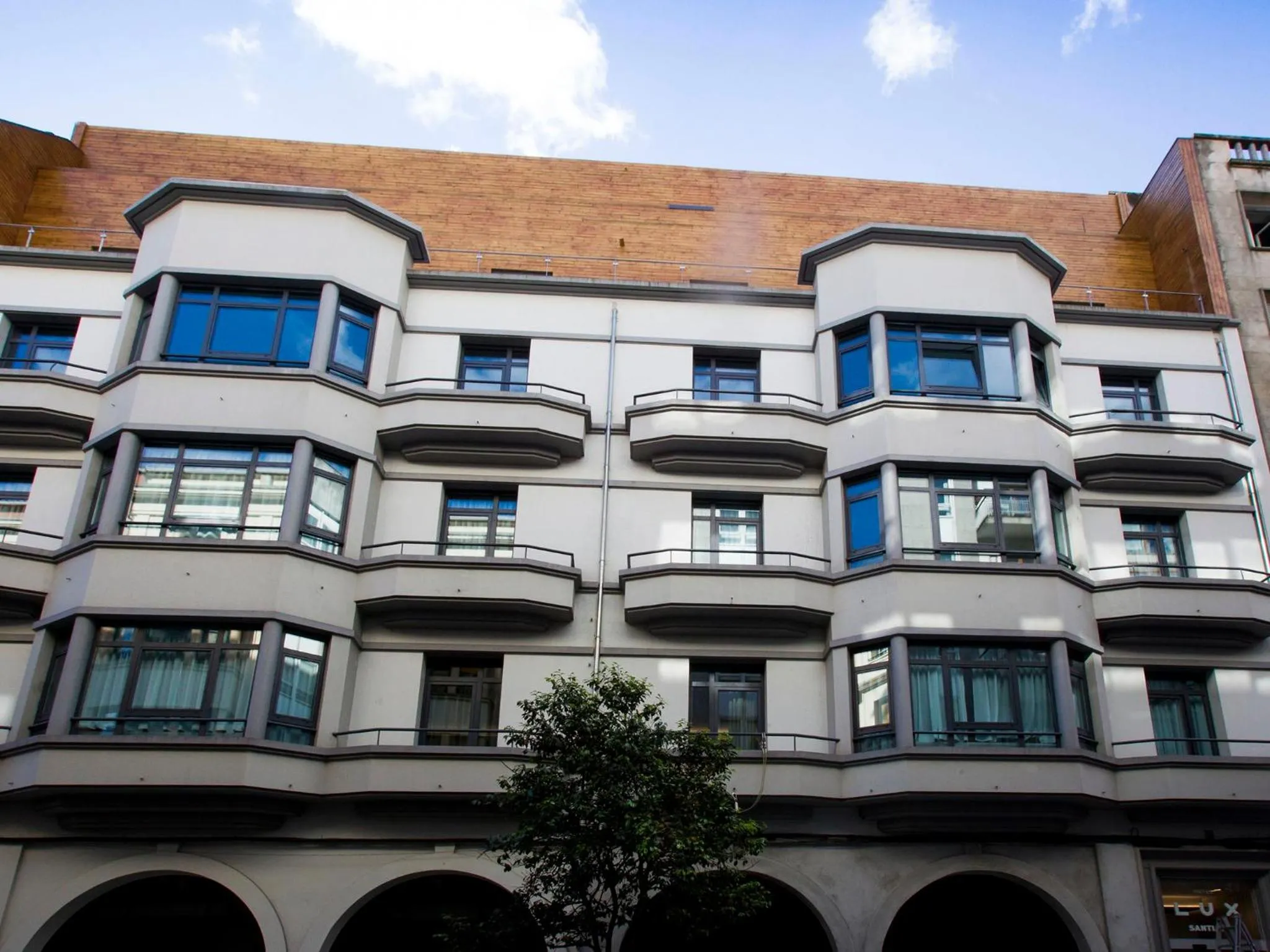 Facade/entrance in Hotel Lux Santiago