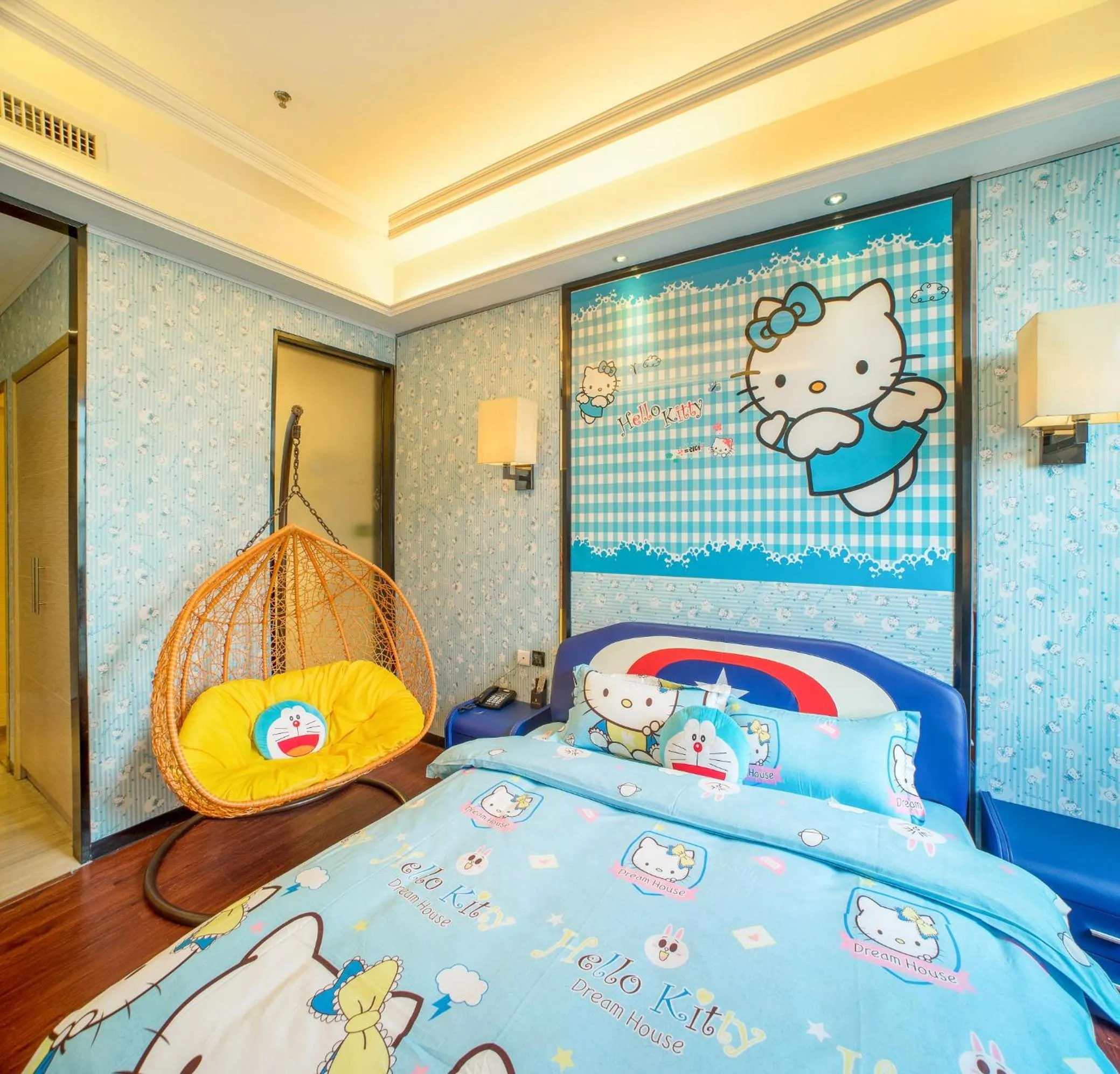 Photo of the whole room in Guangzhou Nuomo International Hotel-Canton Fair Free Shuttle Bus