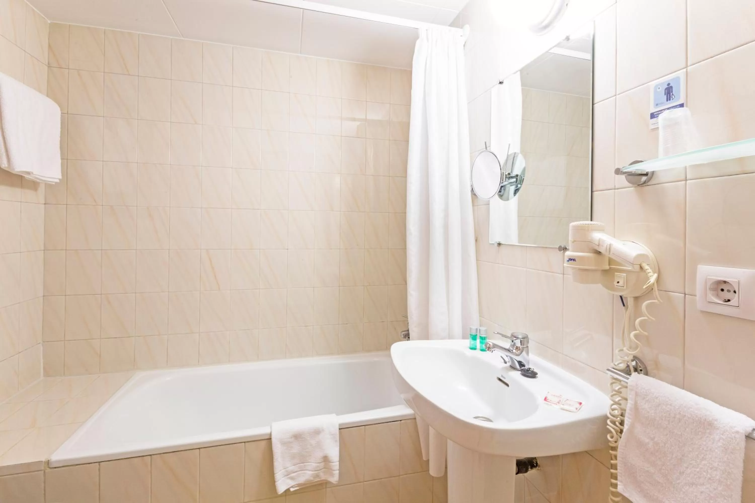 Toilet in Hotel Marfany