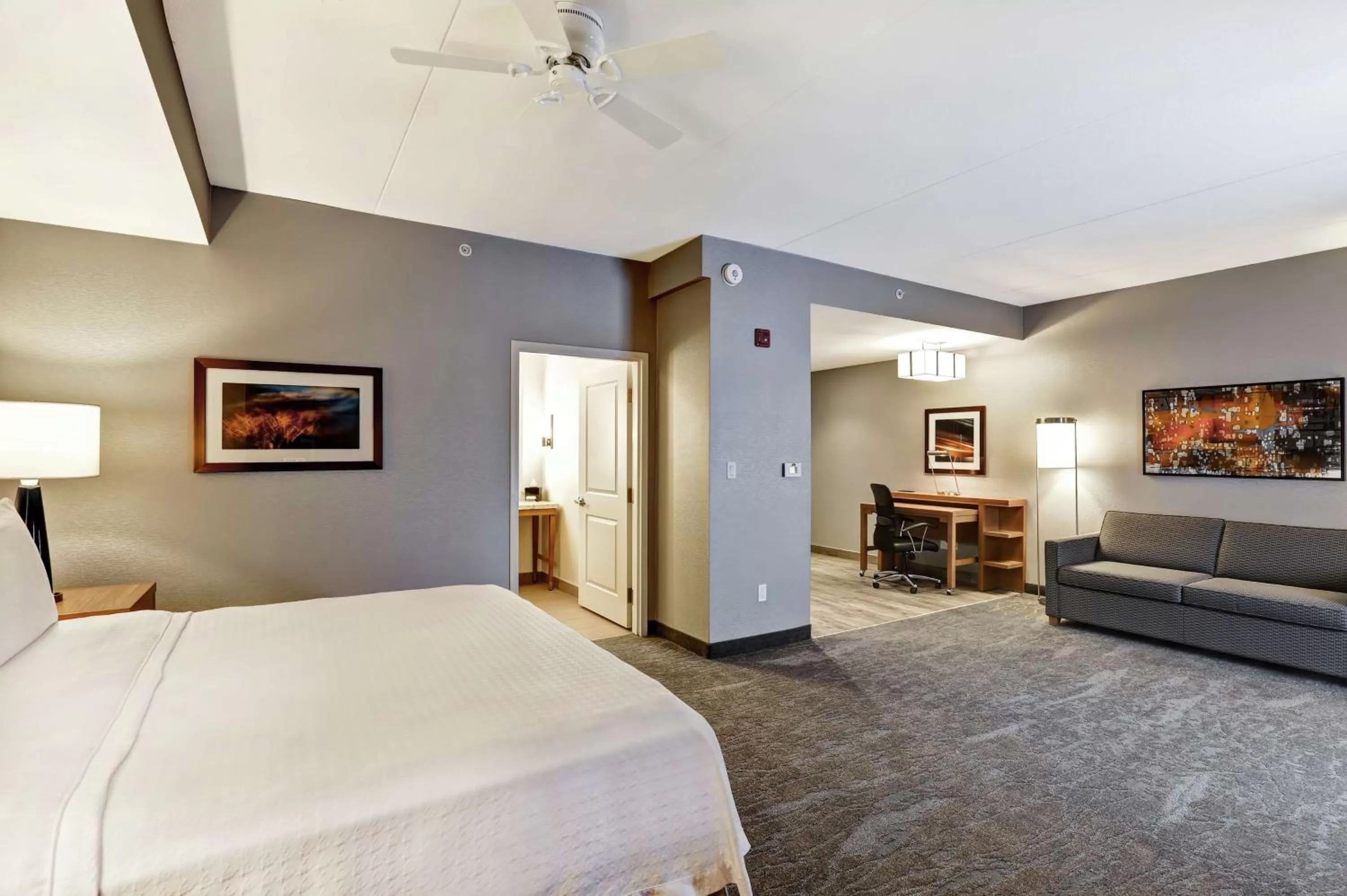 Bedroom, Bed in Homewood Suites By Hilton Ottawa Kanata