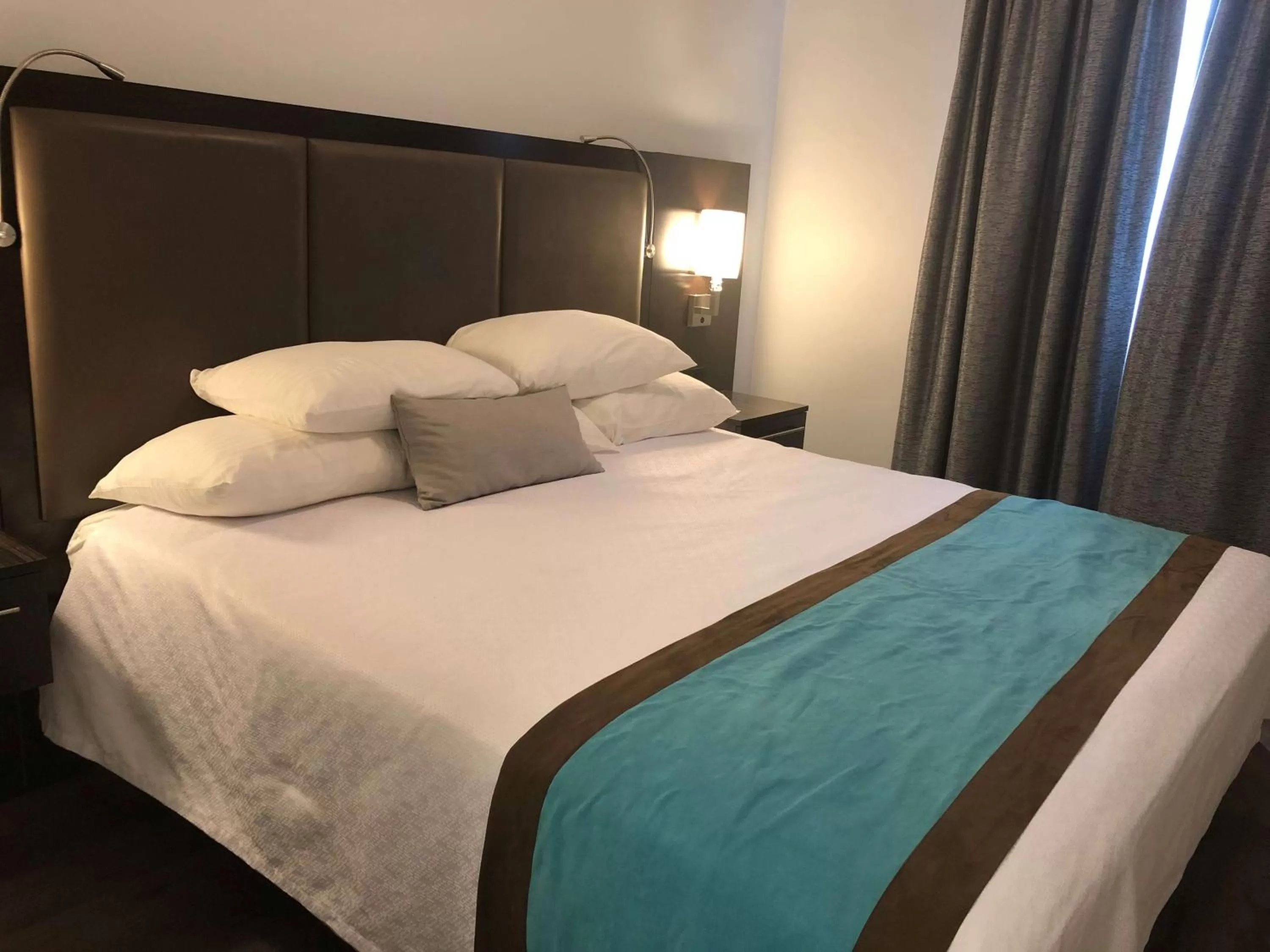Bedroom in Best Western Plus Barrie
