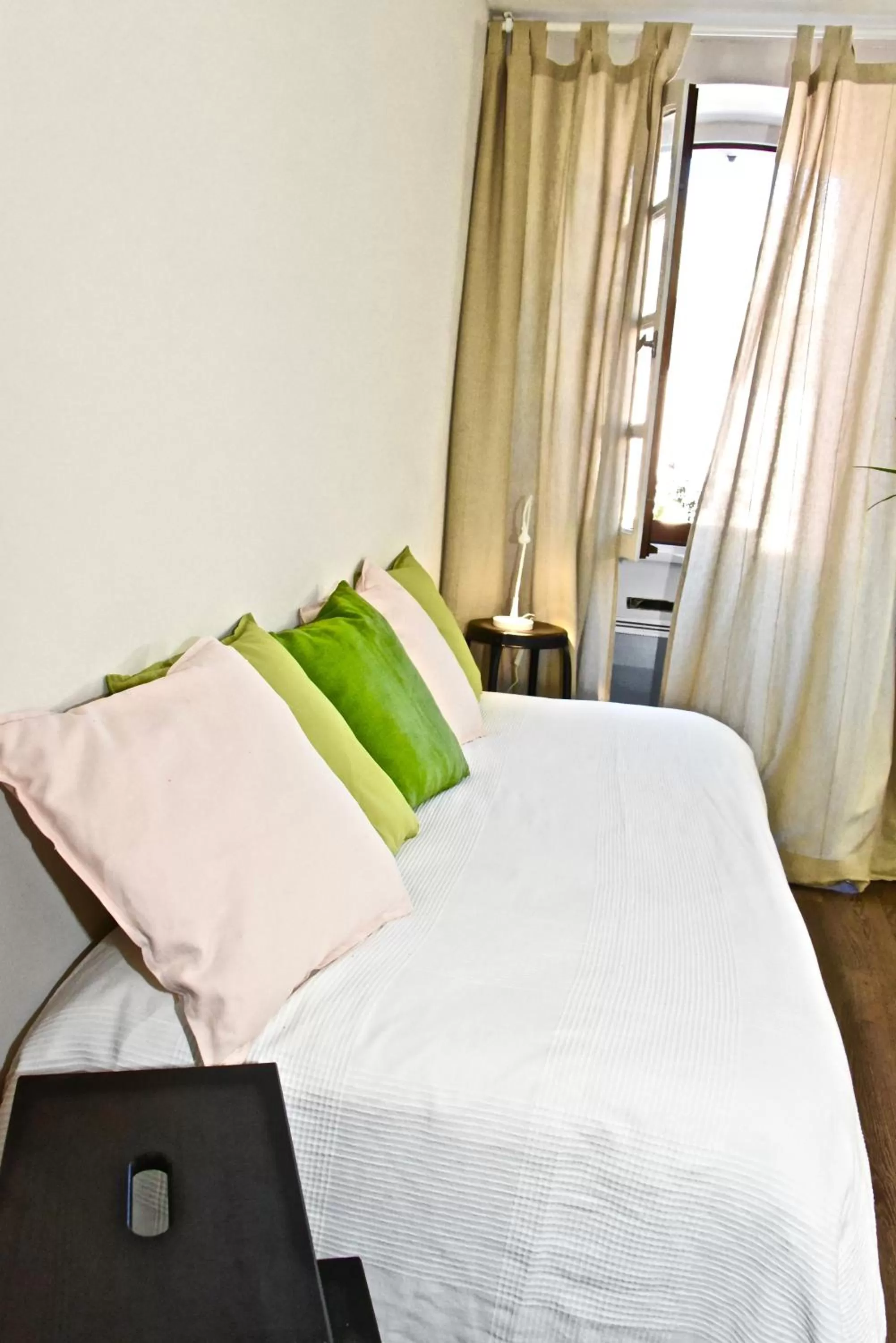 Bed in Barcelo Appart'hotel