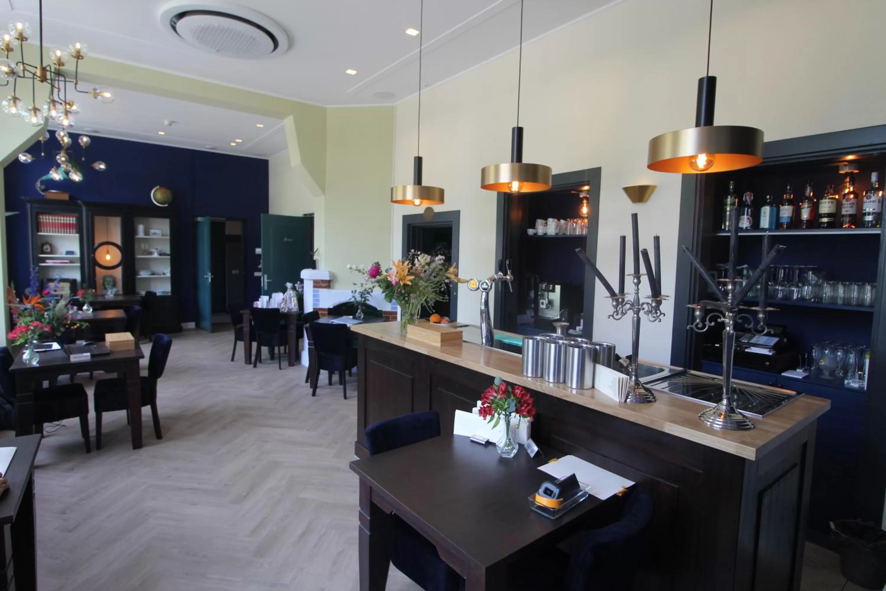 Restaurant/places to eat in Polderhuis Bed & Breakfast