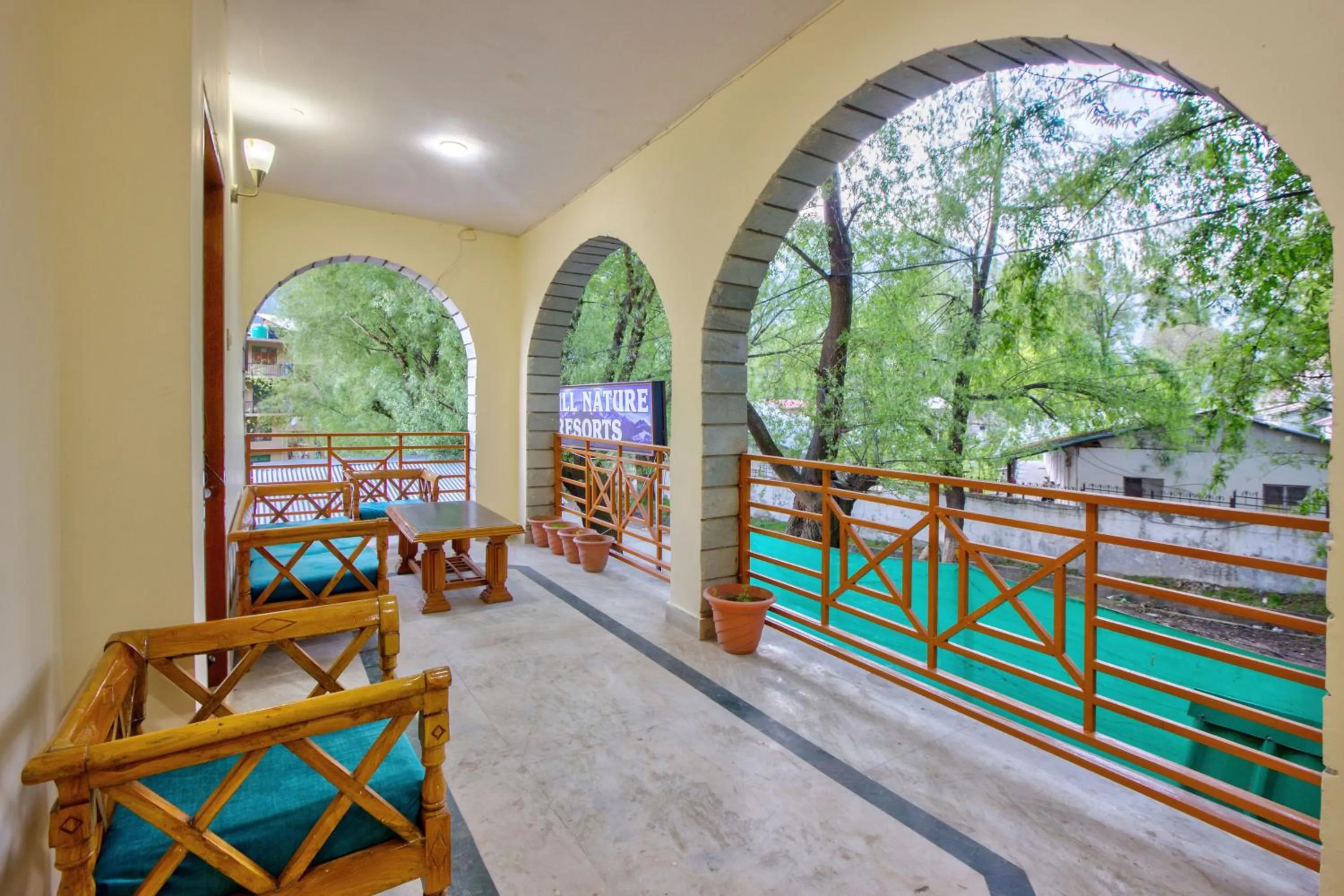 Day in Thrill Nature Cottage