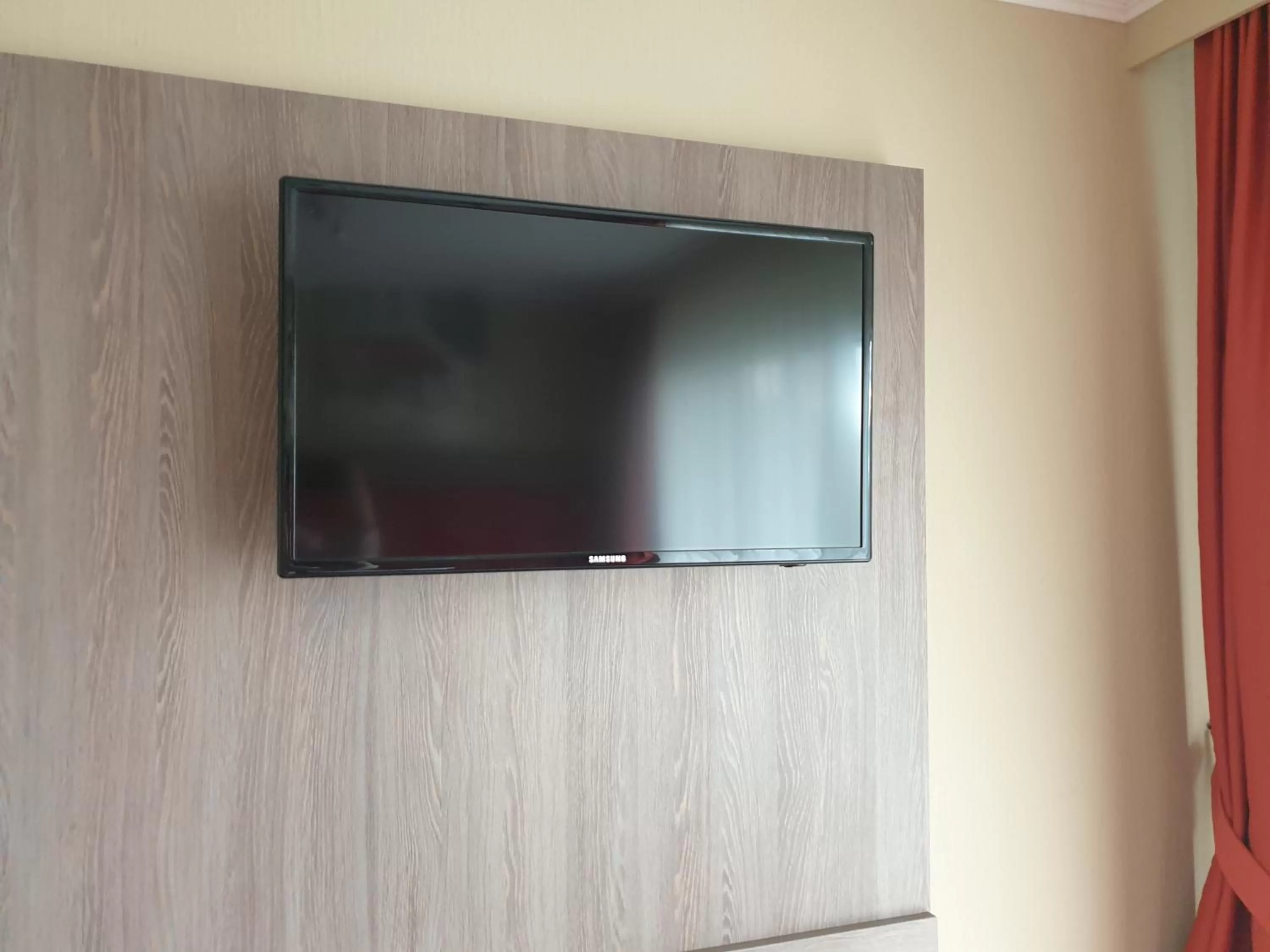 TV and multimedia, TV/Entertainment Center in Hotel Waldblick