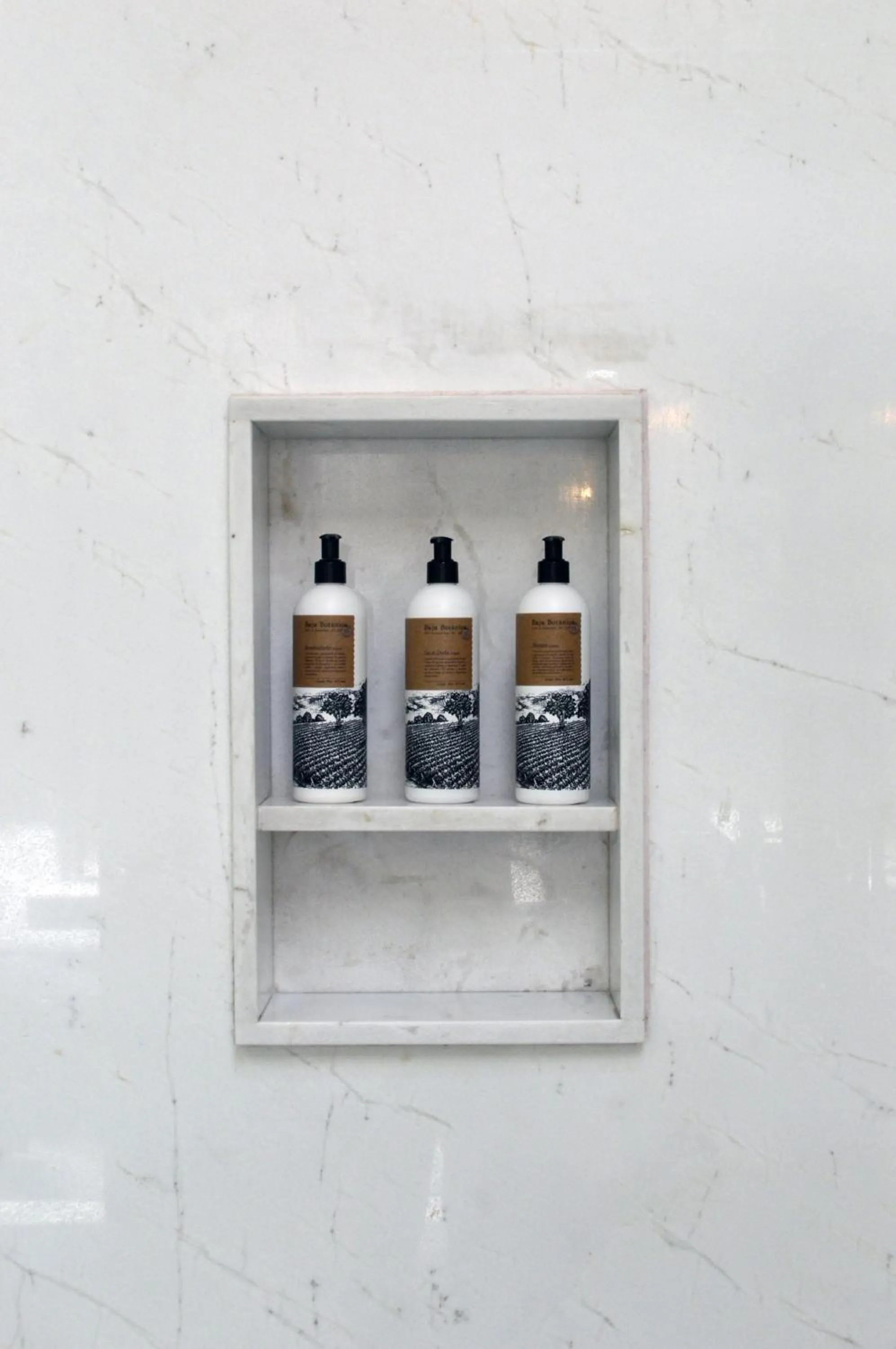 Bathroom in Hotel Casa Blanca 7