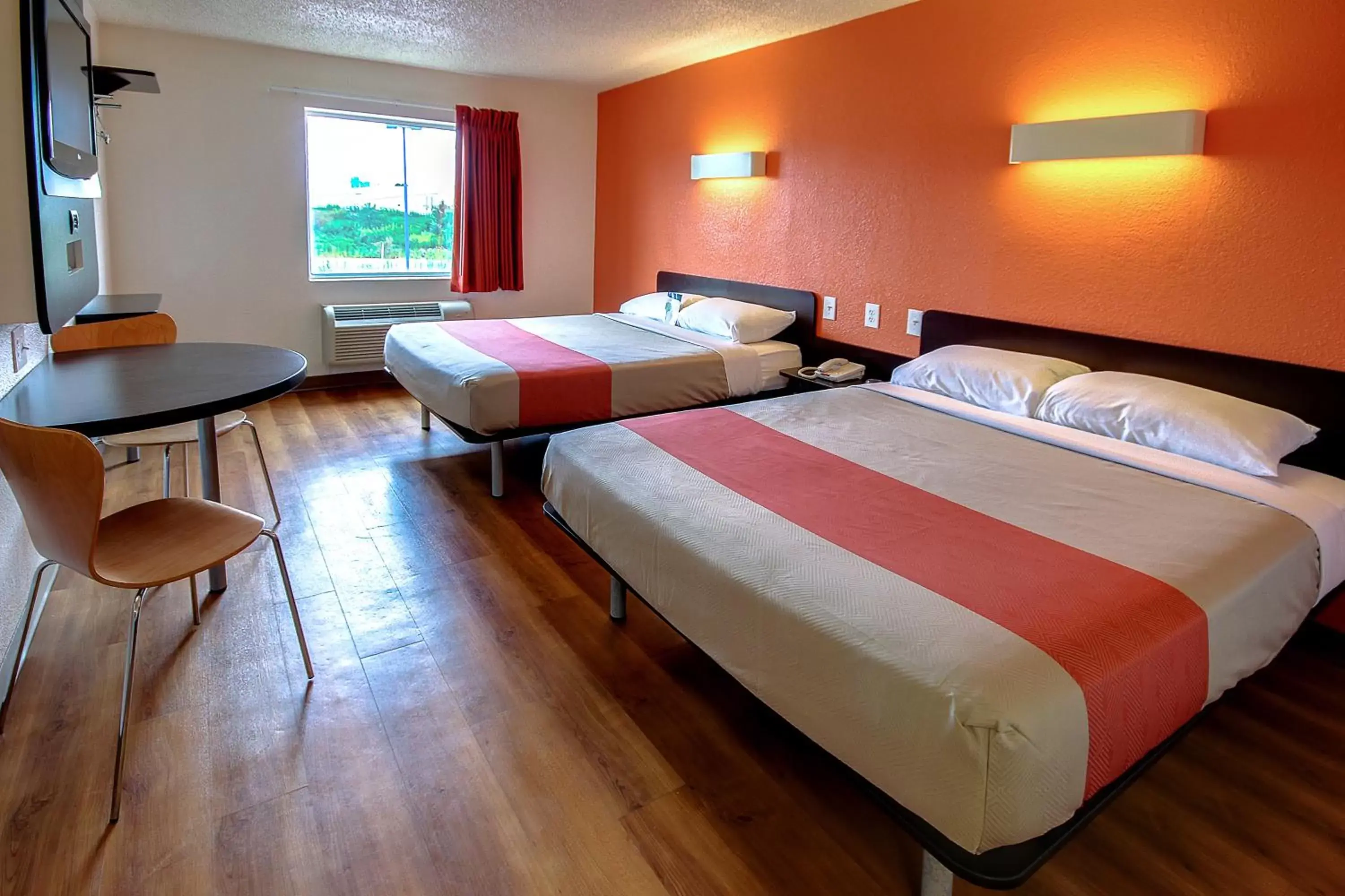 Queen Room with Two Queen Beds - single occupancy - Smoking in Motel 6 King Of Prussia PA Queen Room with Two Queen Beds - single occupancy - Smoking in Motel 6 King Of Prussia PA