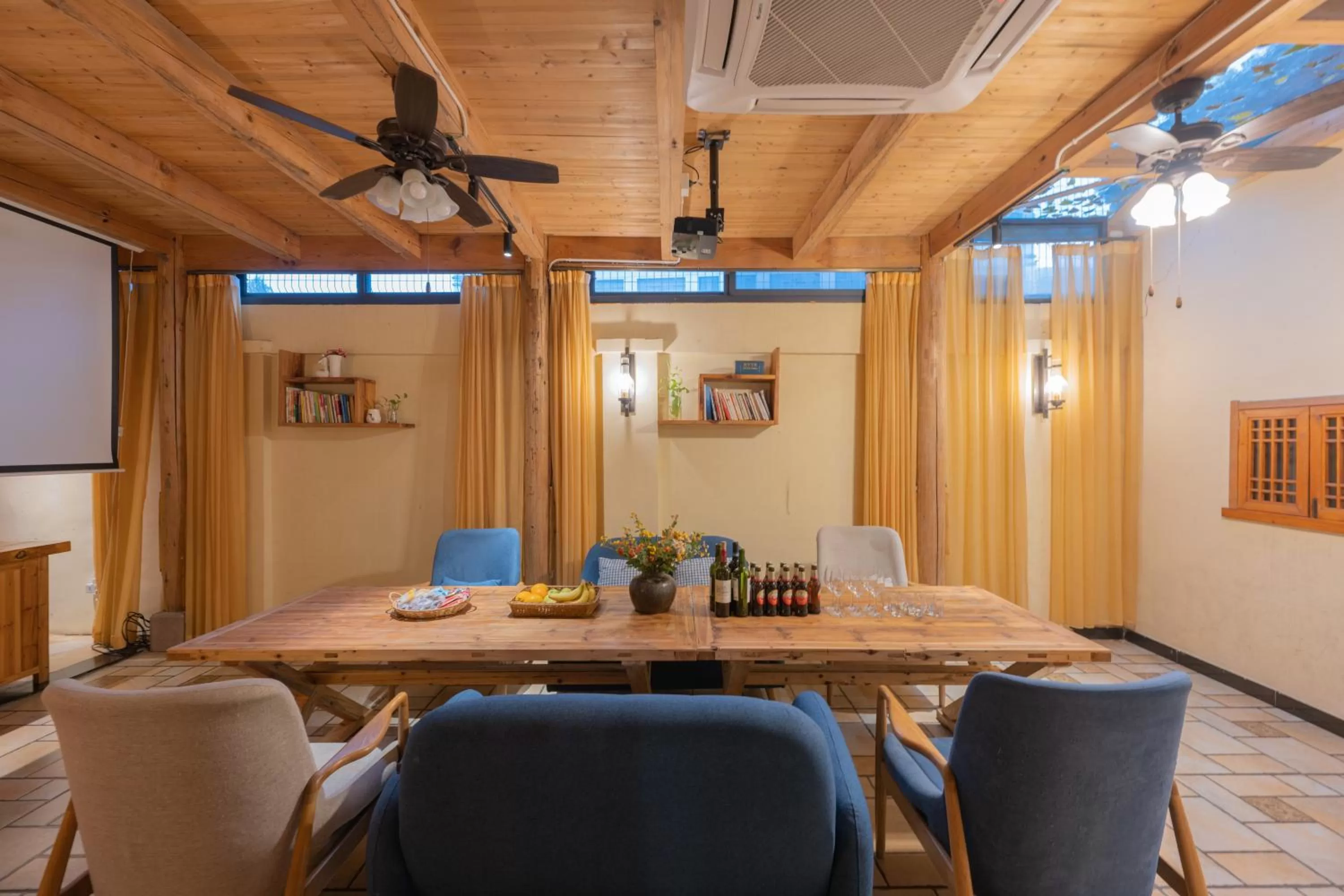 Breakfast in Mild Spring Boutique Hotel