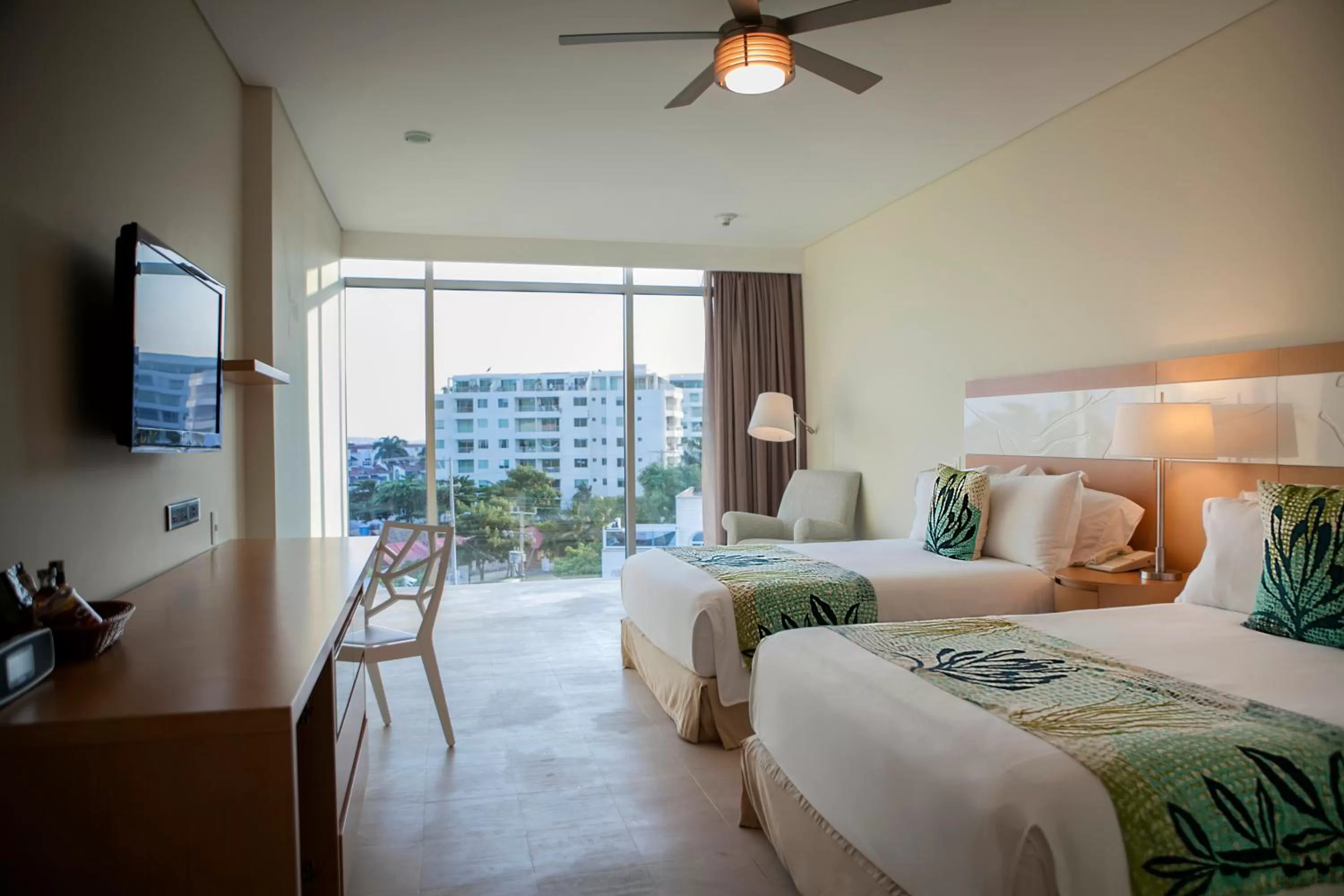 Facility for disabled guests, Bed in Las Americas Torre Del Mar