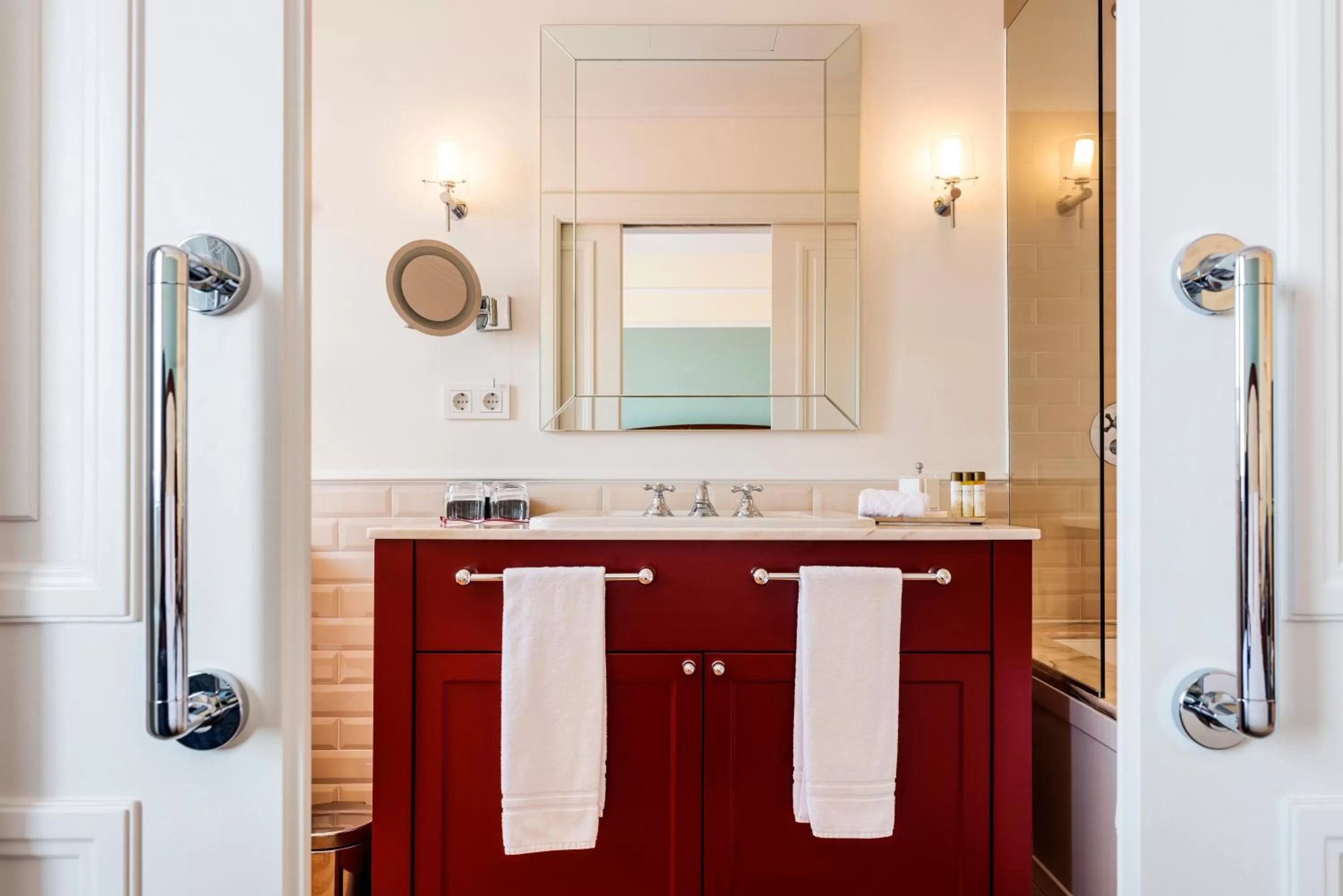 Bathroom in Hospes Infante Sagres Porto - Small Luxury Hotels Of The World