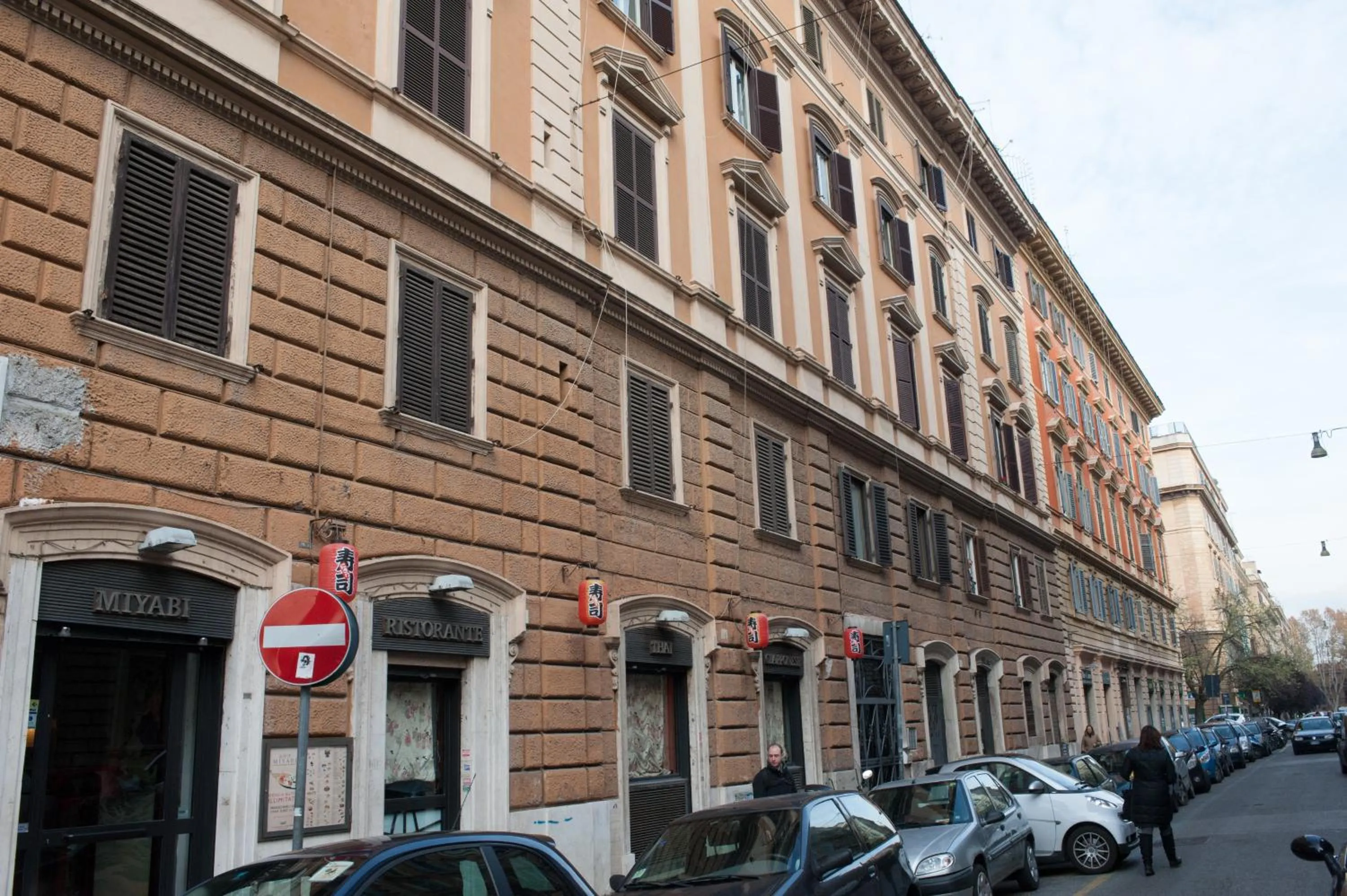 Property building in St. Peter's Rooms Rome