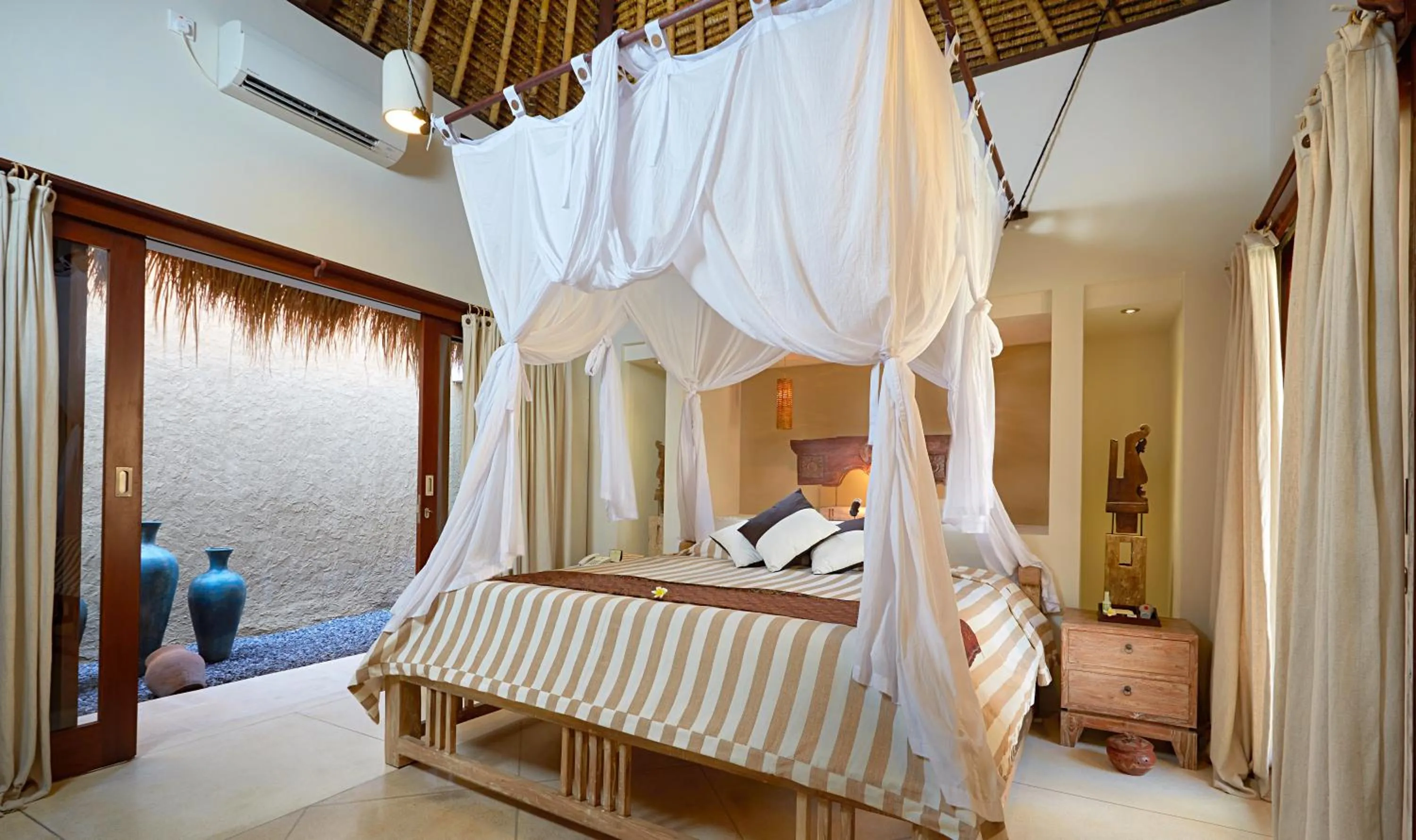 Bed in Visakha Sanur by Puri Signatures