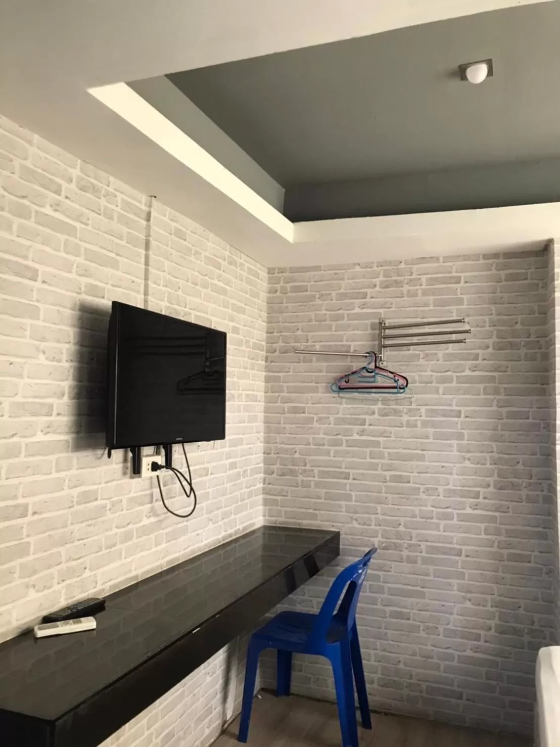 TV/Entertainment Center in Rod Fai Fah Apartment