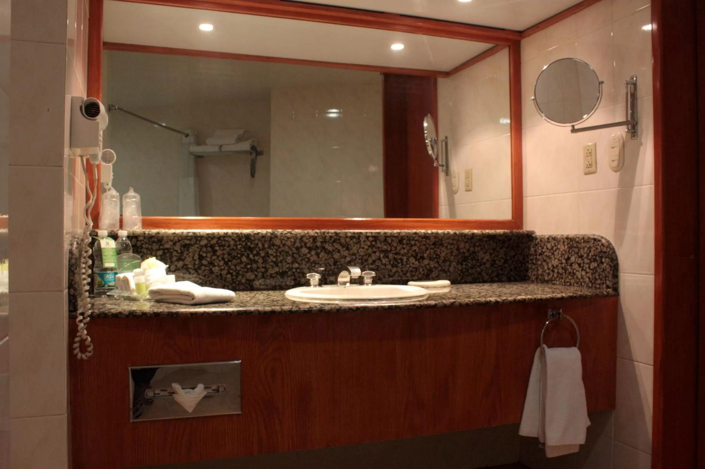 Bathroom in Mision Toreo Centro de Convenciones