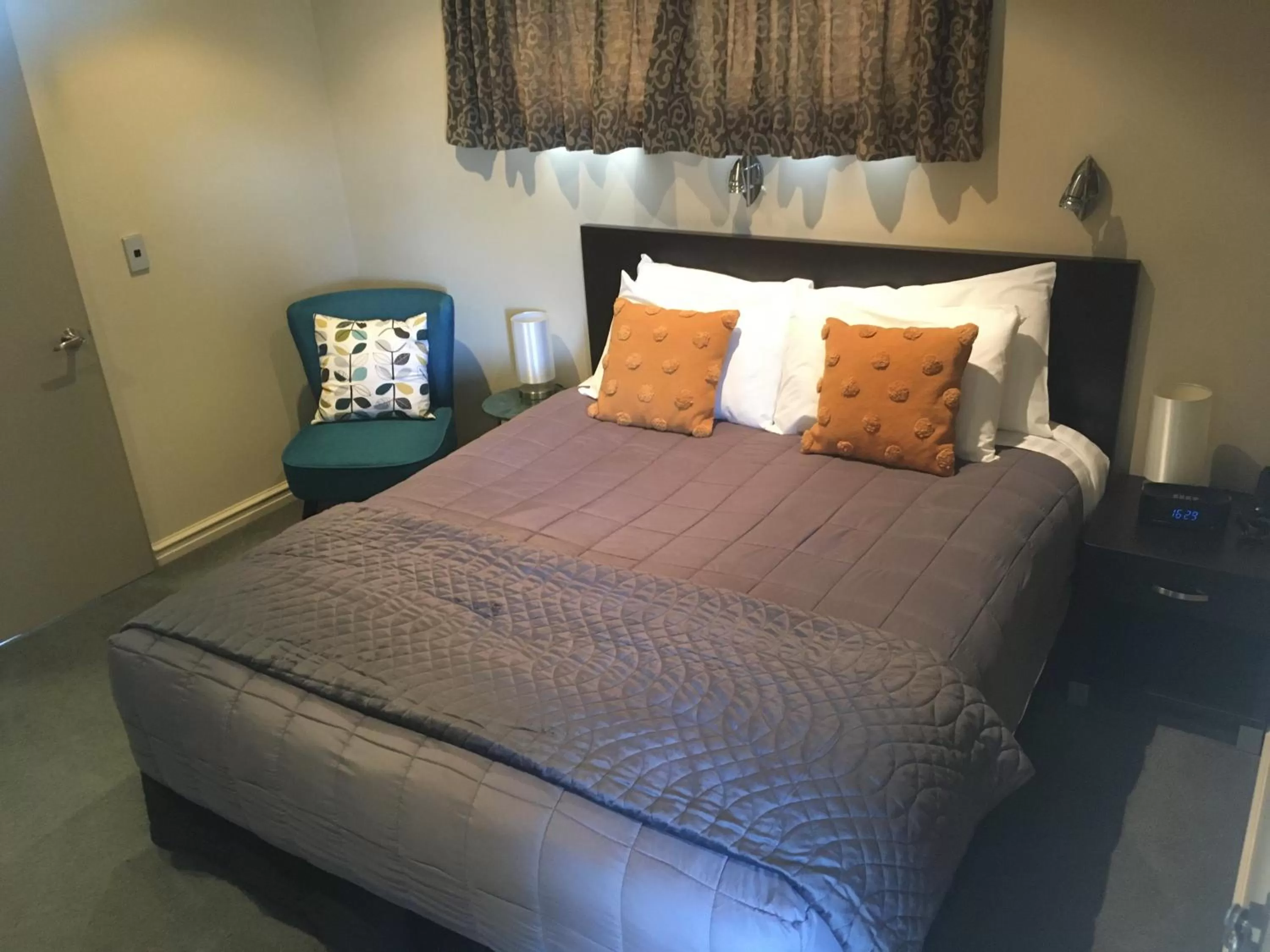 Bedroom, Bed in Kauri Motel on Riccarton