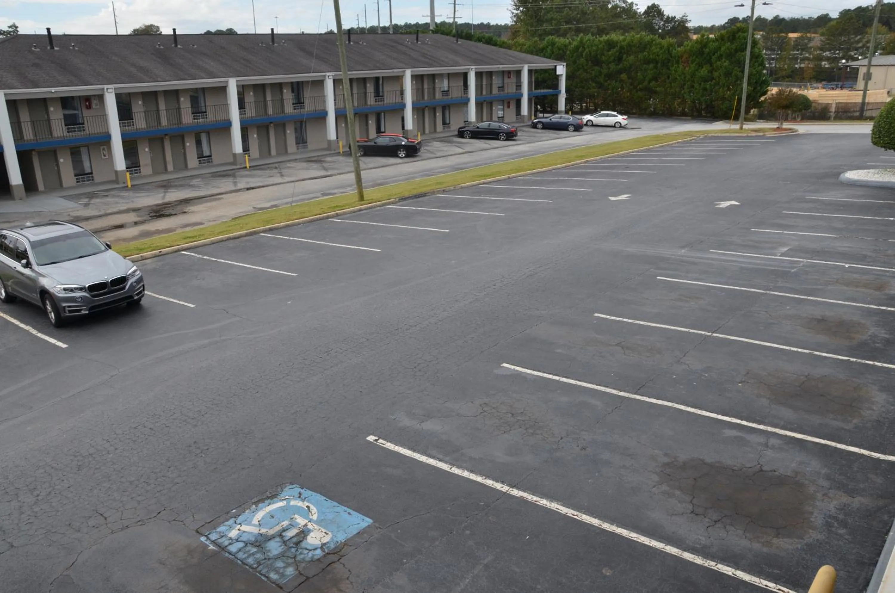 Property building in BAYMONT INN