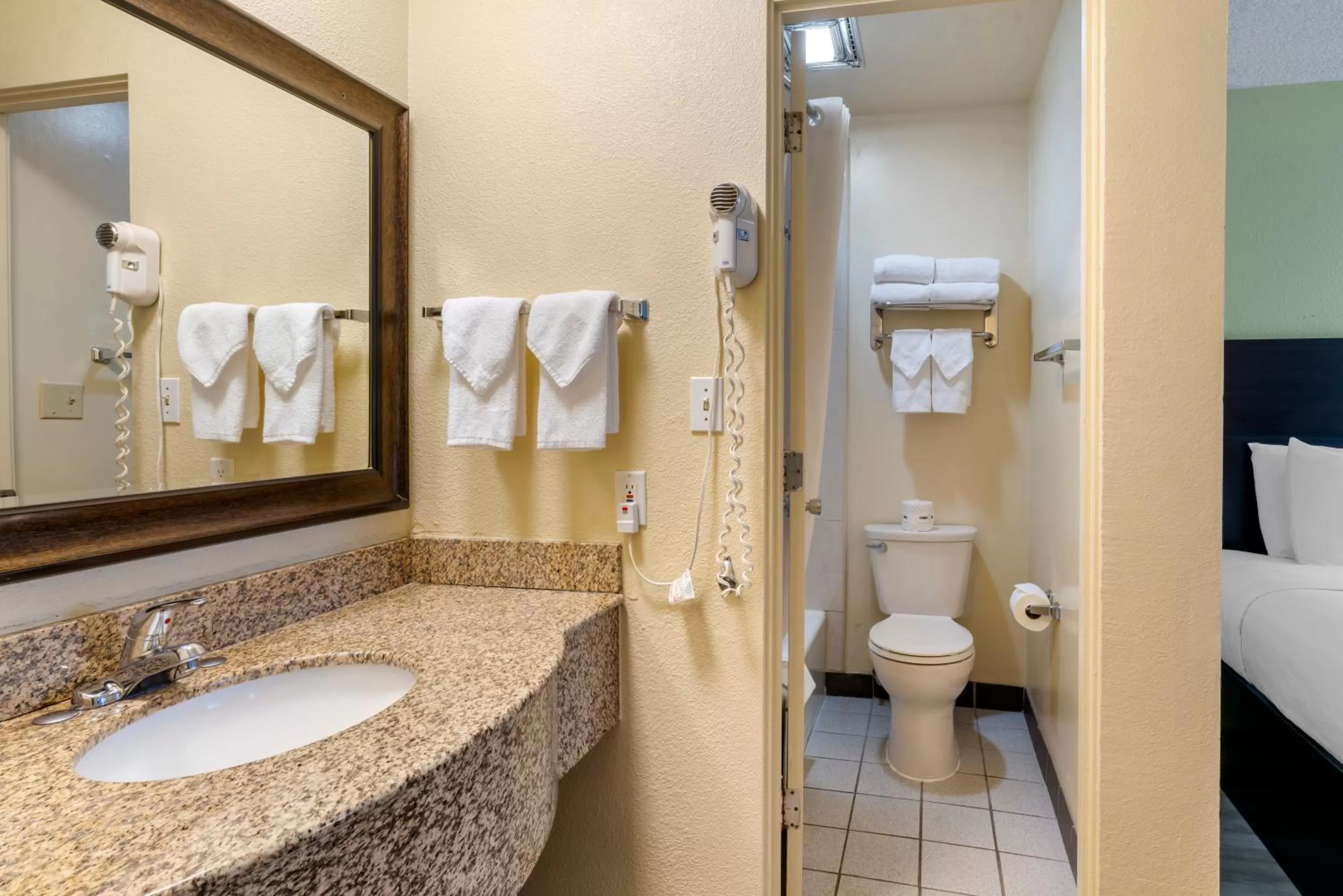 University Inn and Suites Eugene