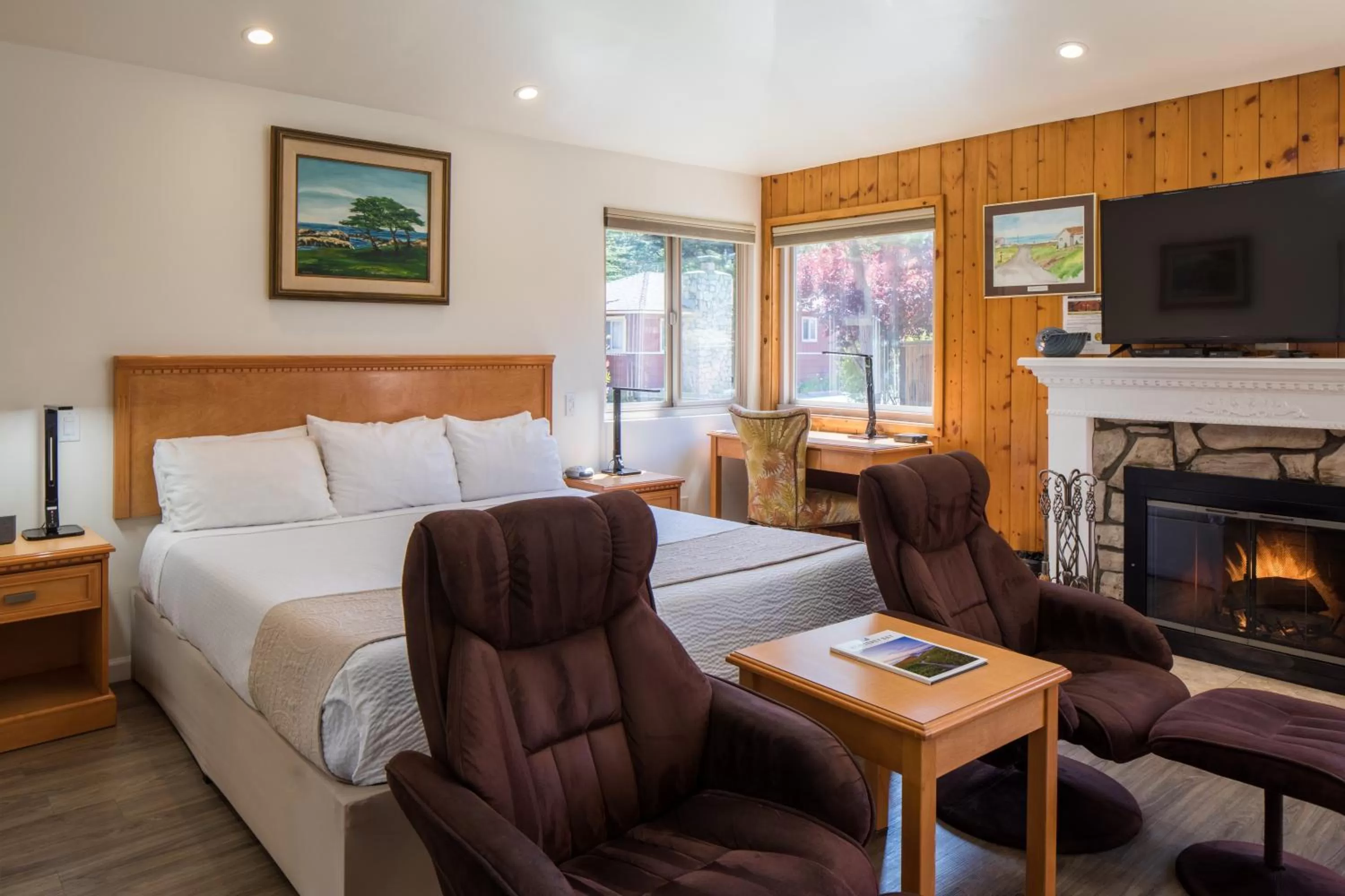 Bedroom in Andril Fireplace Cottages