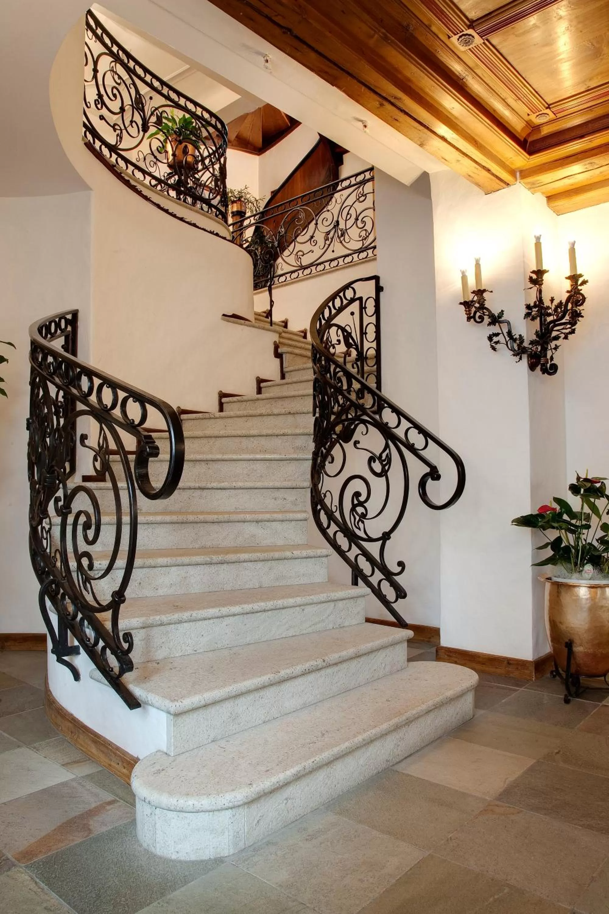 Decorative detail, Lobby/Reception in Hotel Cortina