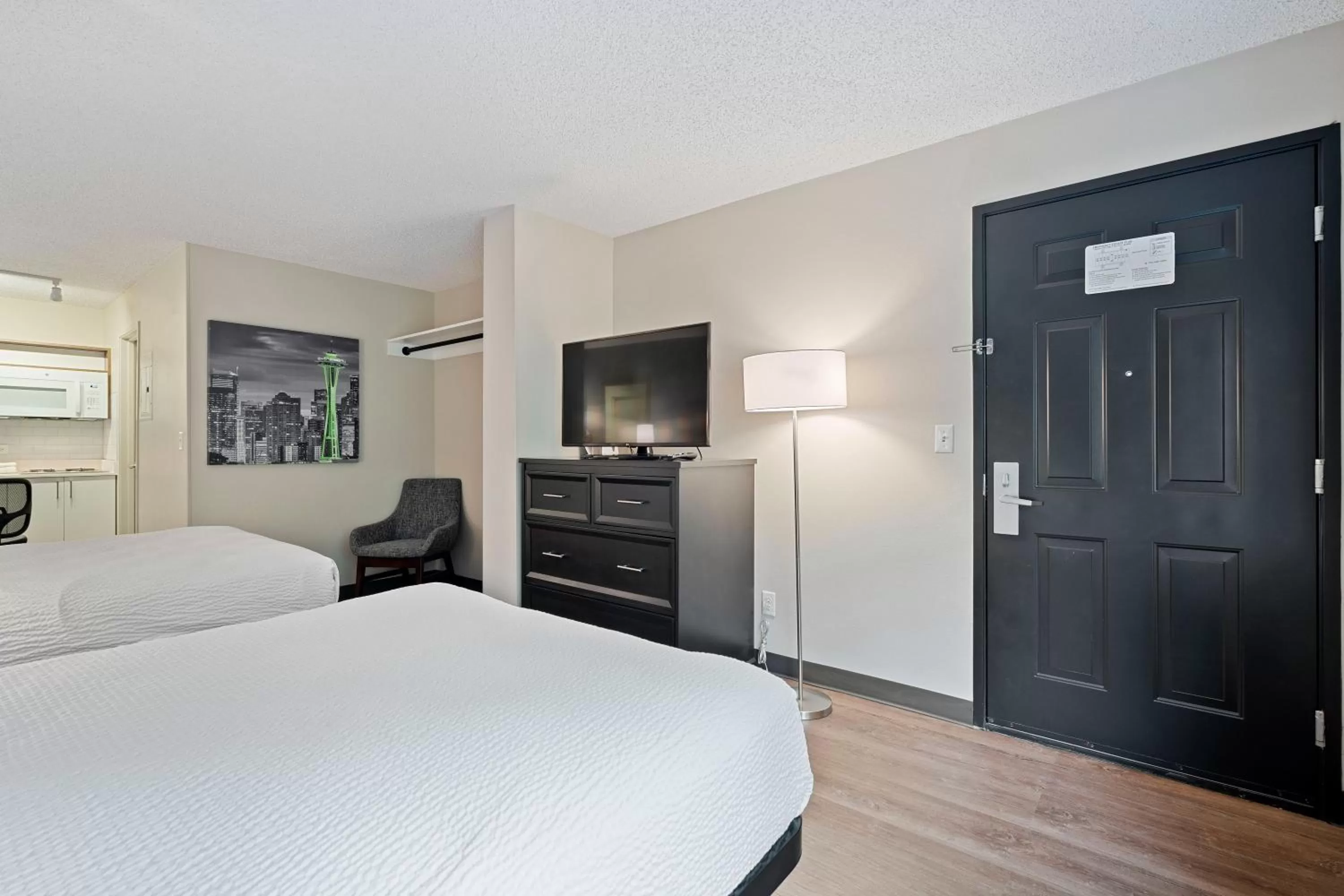 Bed in Extended Stay America Suites - Seattle - Redmond