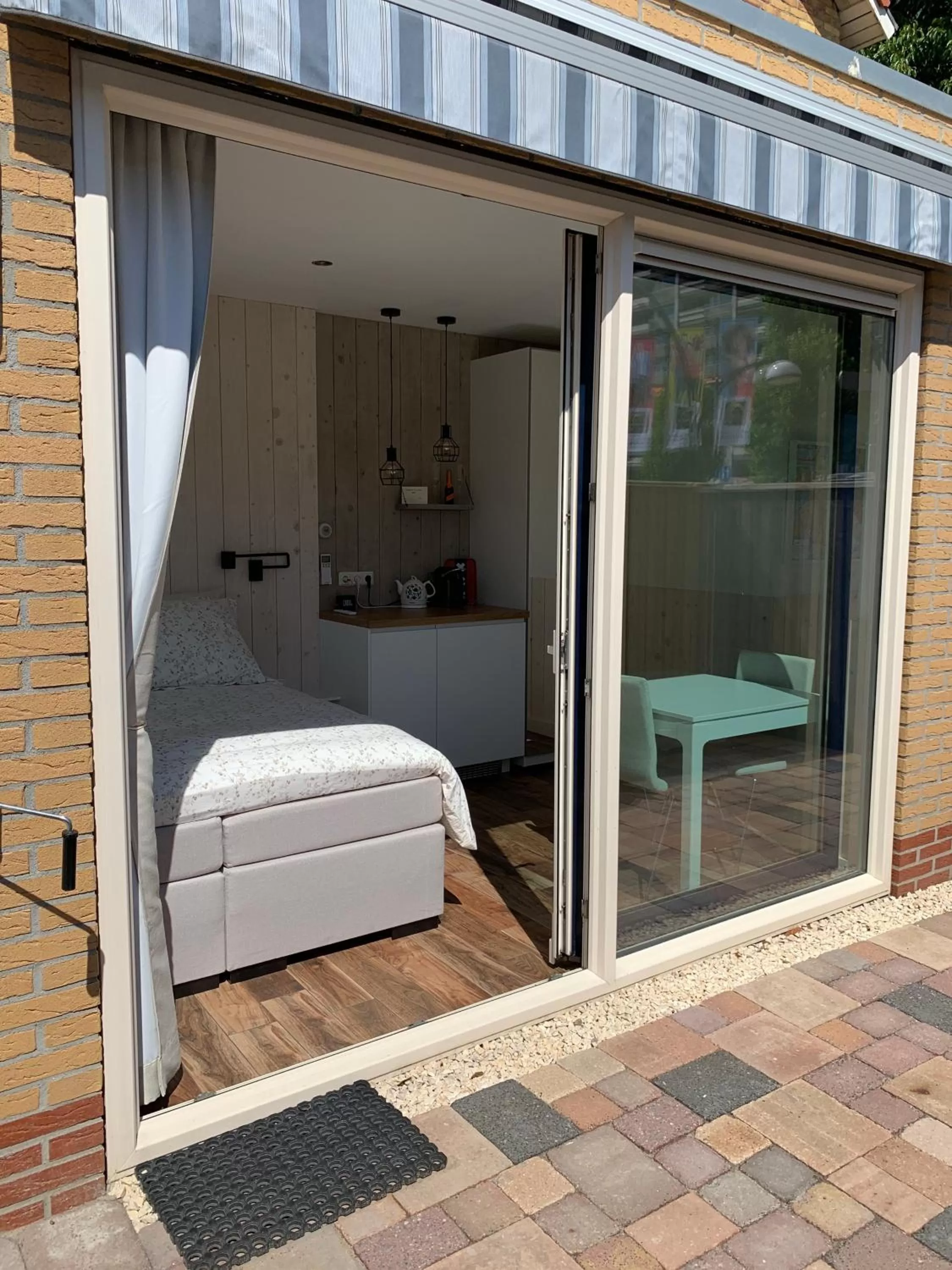 Garden view in B&B Diemerplein